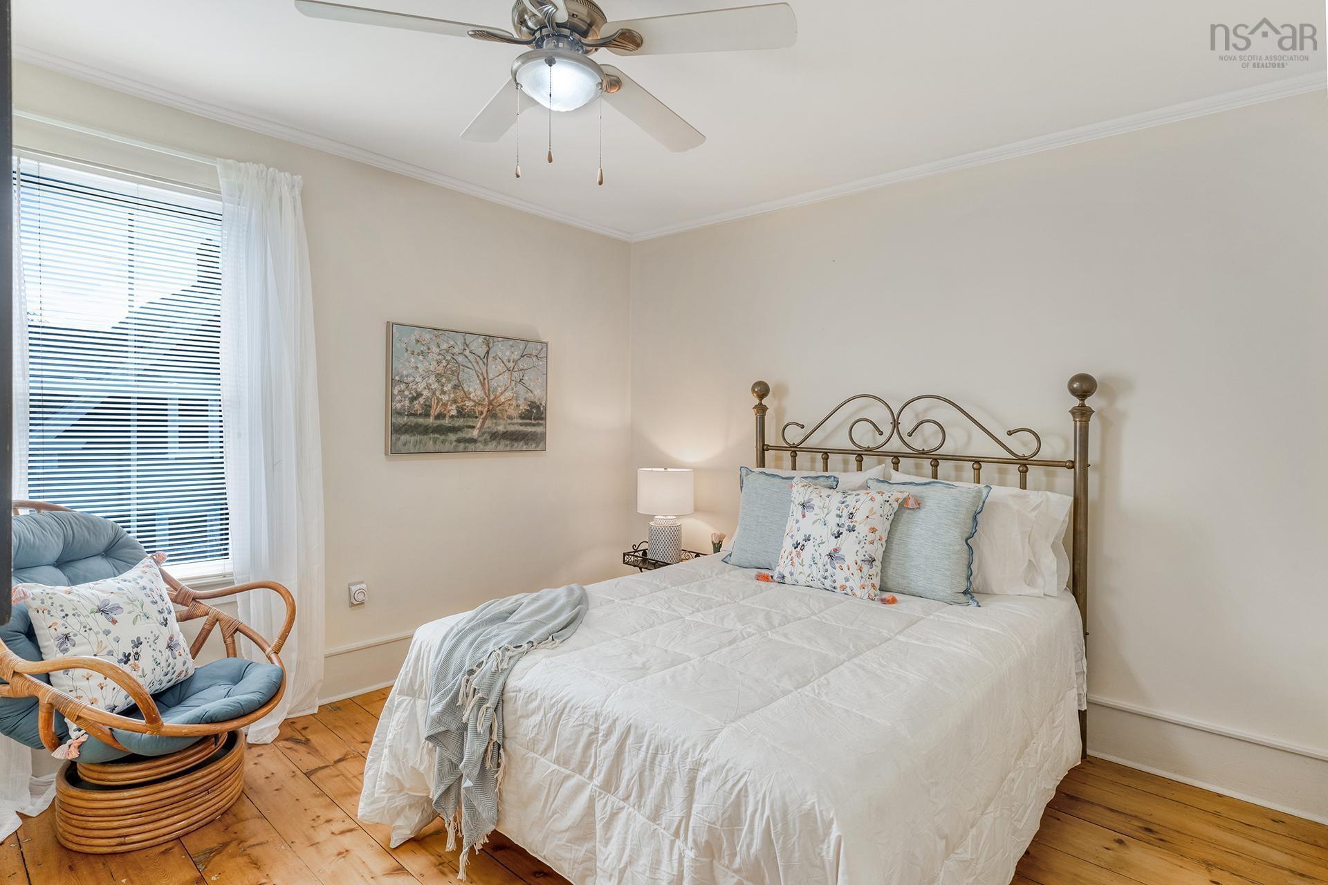 $989,000.00: 389 Main Street, Mahone Bay