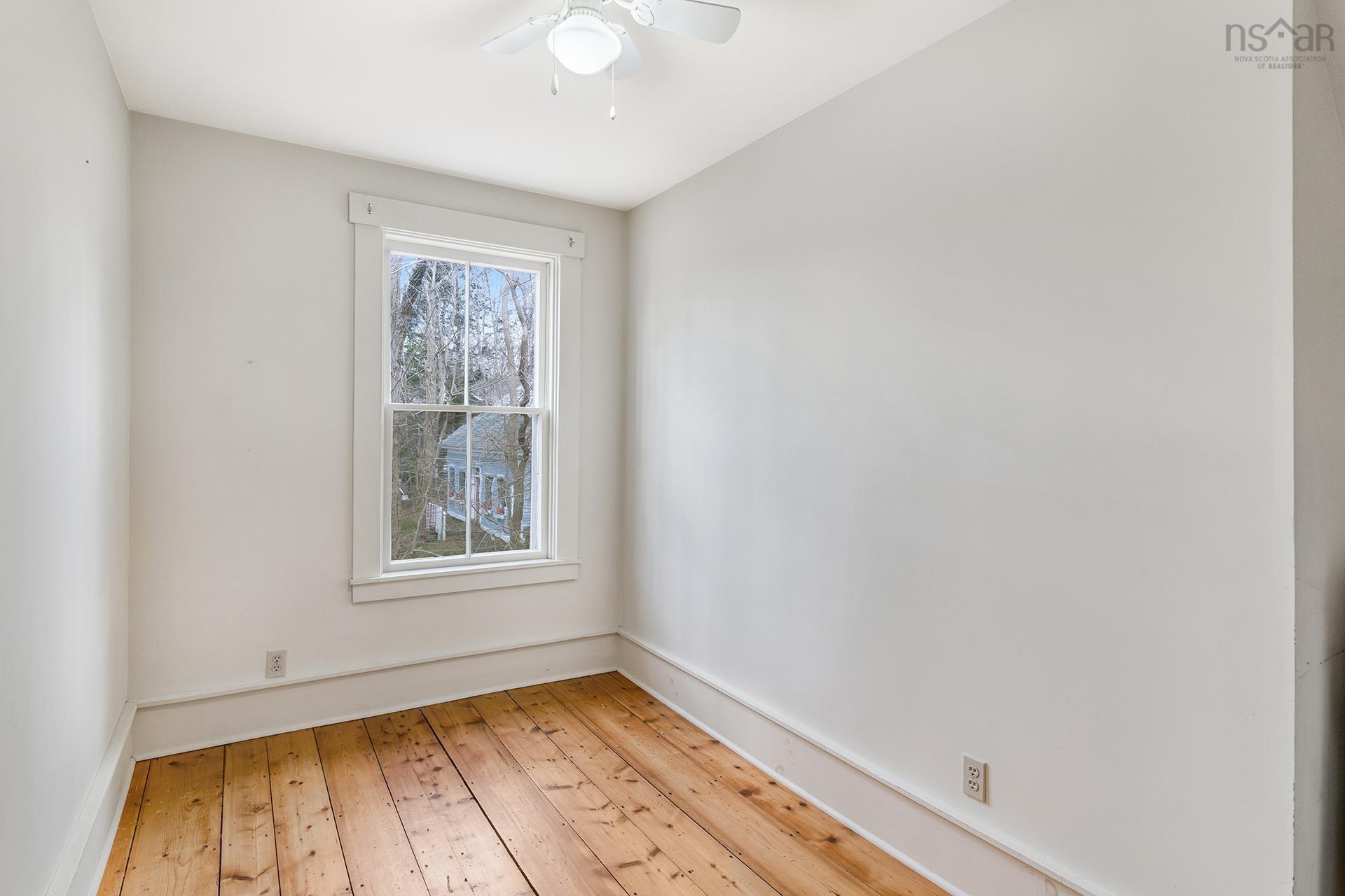 $989,000.00: 389 Main Street, Mahone Bay