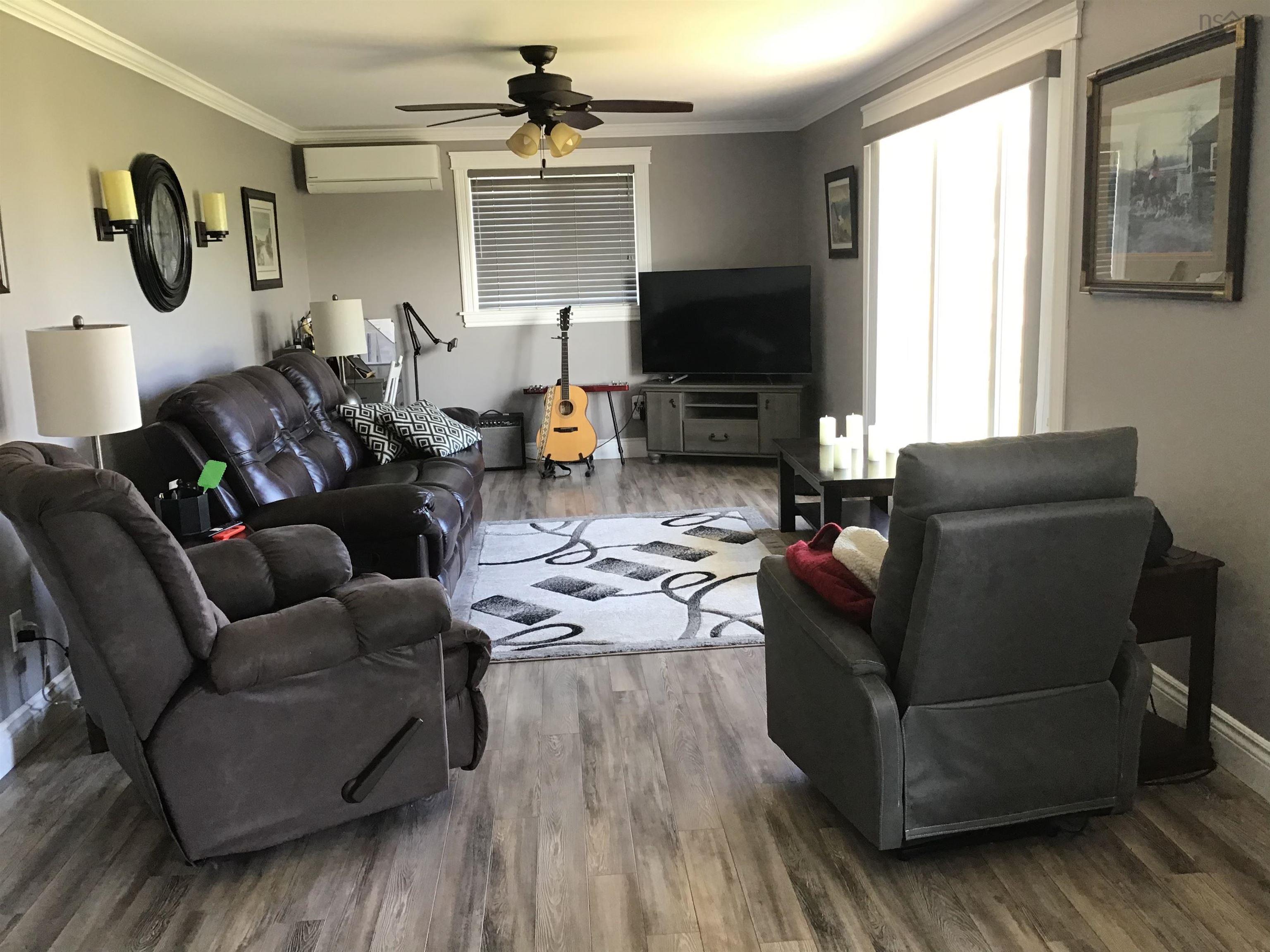 $399,000.00: 3668 Highway 209, Advocate Harbour