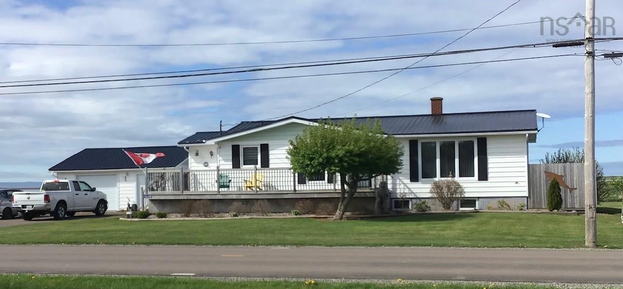 $399,000.00: 3668 Highway 209, Advocate Harbour