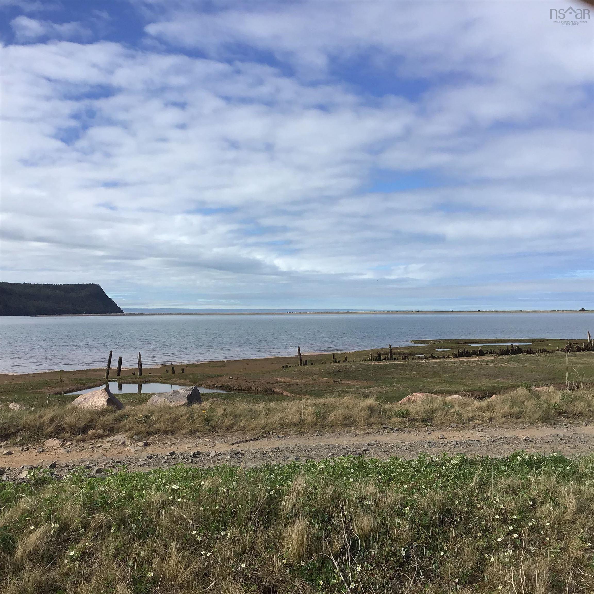 $399,000.00: 3668 Highway 209, Advocate Harbour