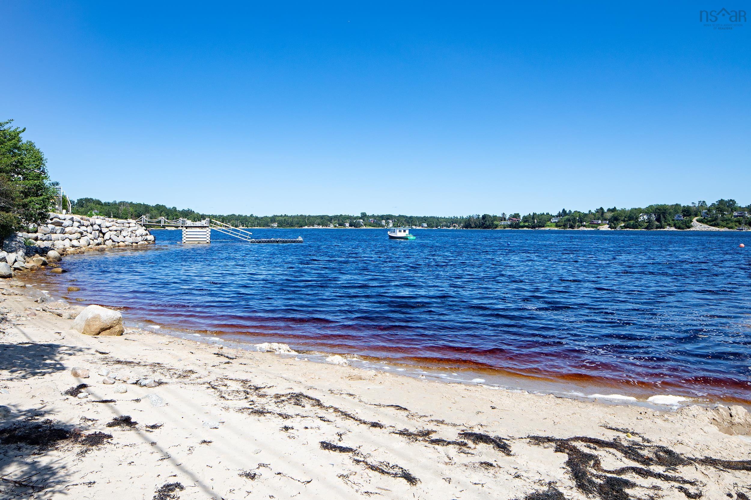 $574,900.00: Lot 6 Shoreline Bluff Lane, Fox Point