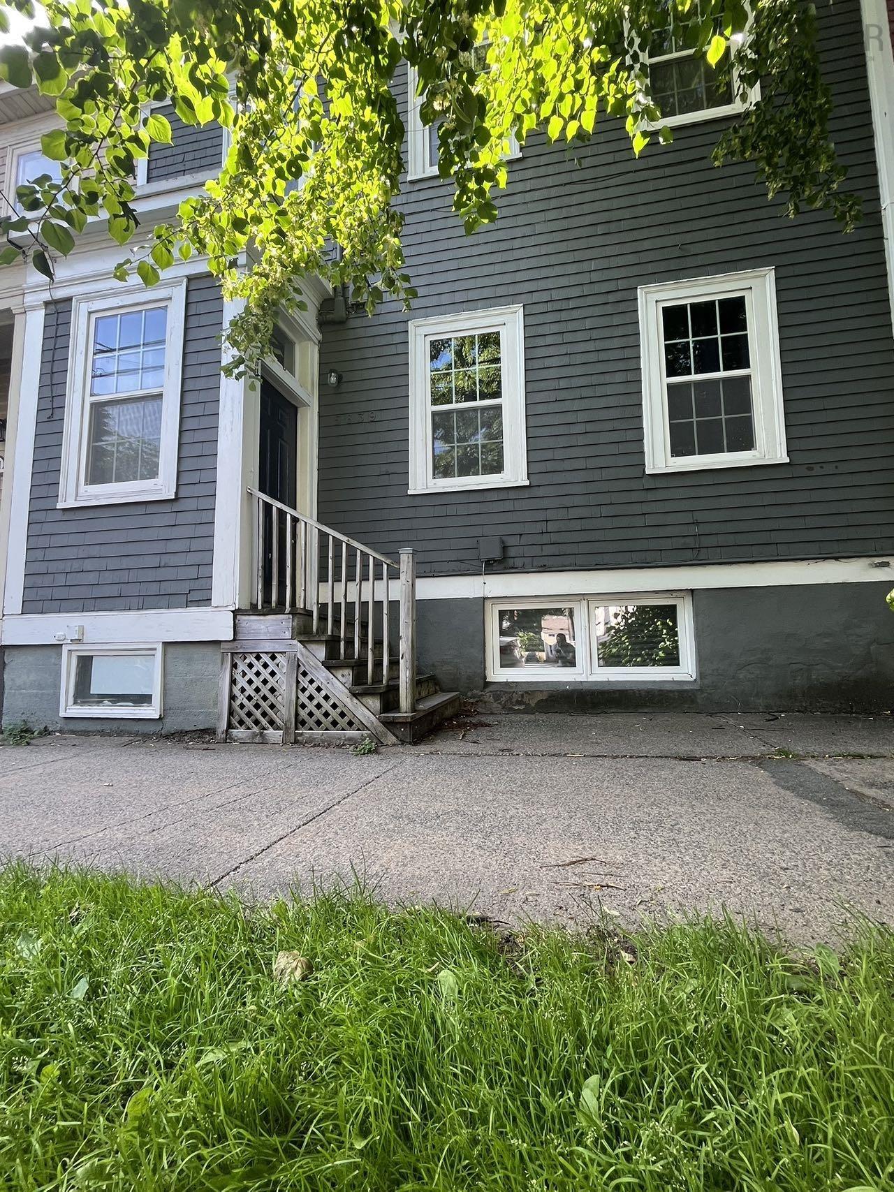 $1,349,900.00: 5639 Morris Street, Halifax