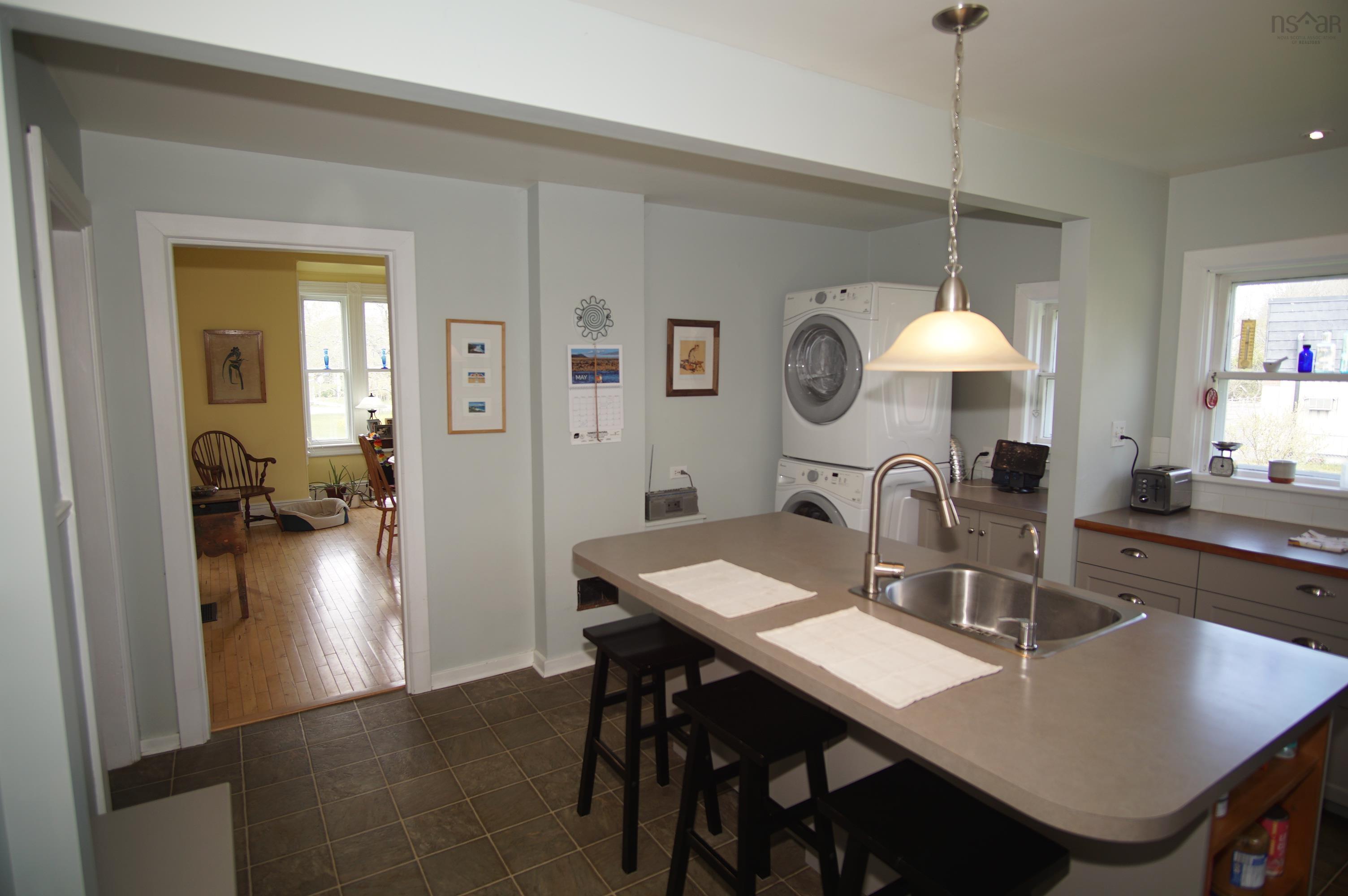 $289,000.00: 211 Mowatt Street, Shelburne