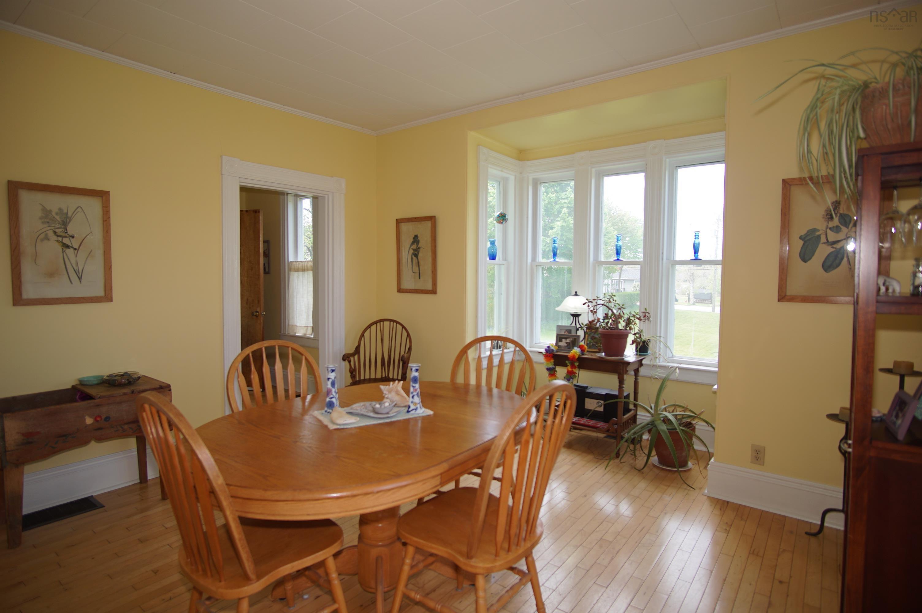 $289,000.00: 211 Mowatt Street, Shelburne
