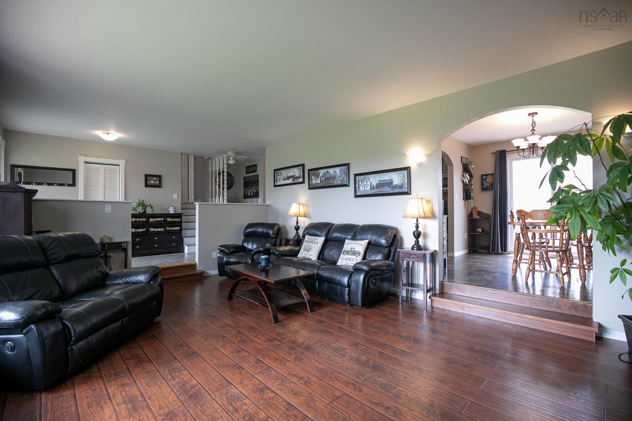 $574,900.00: 1127 Ferry Road, Fox Harbour