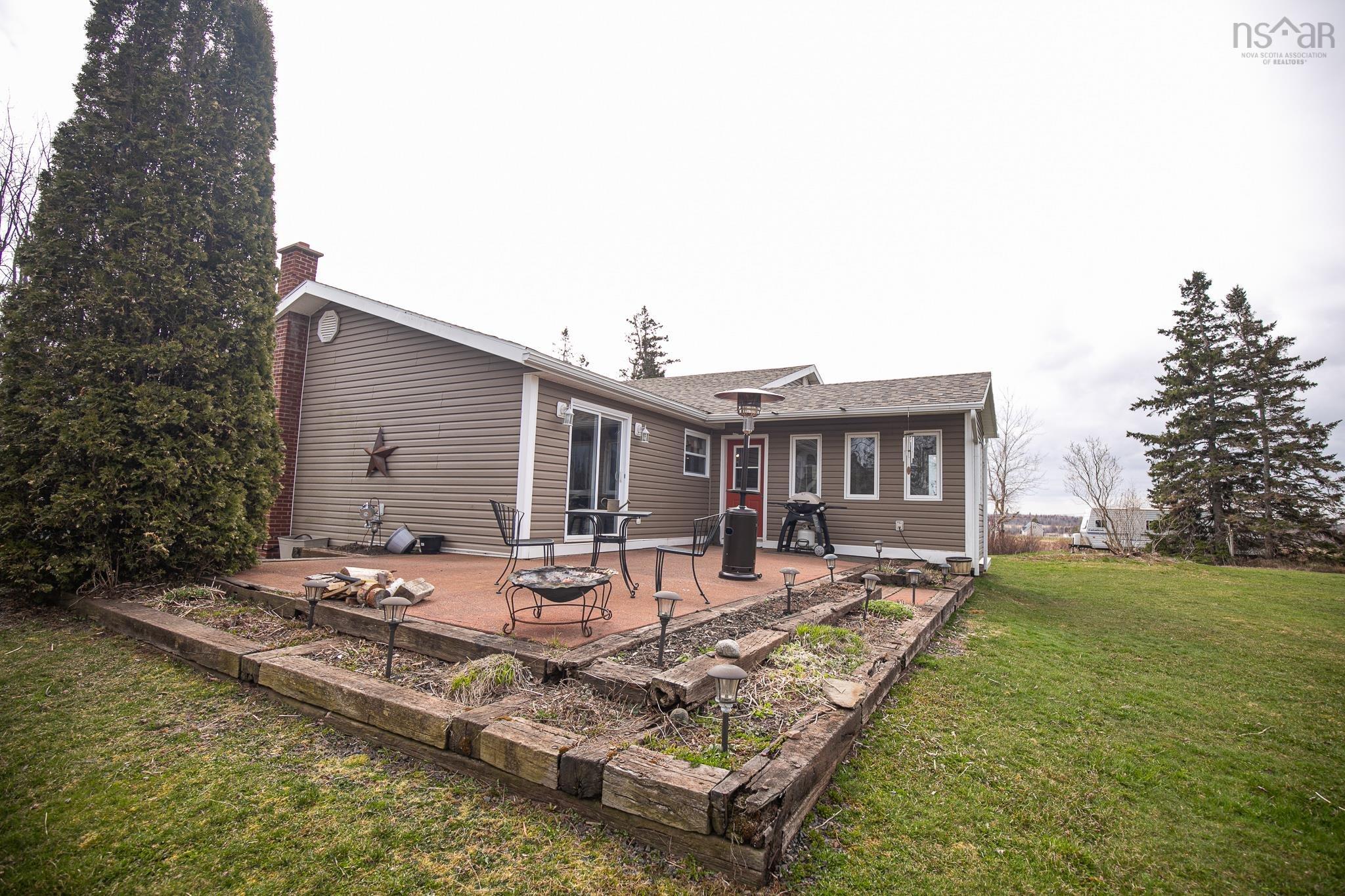$574,900.00: 1127 Ferry Road, Fox Harbour