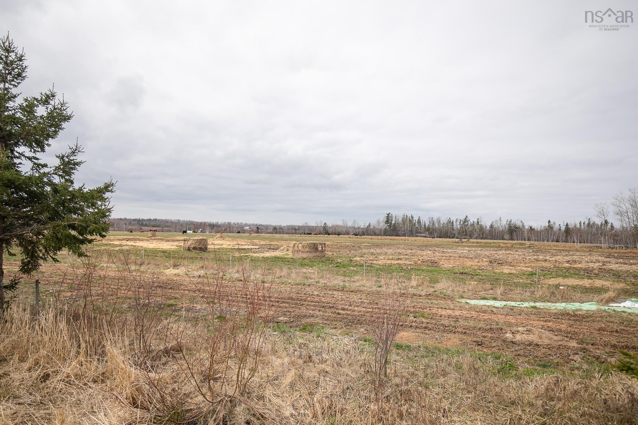 $574,900.00: 1127 Ferry Road, Fox Harbour