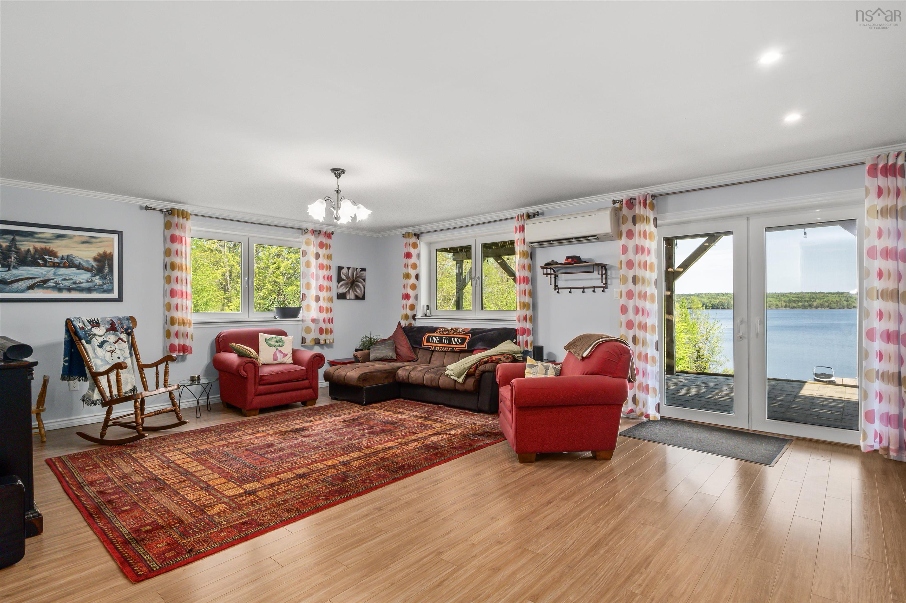 $824,900.00: 1852 Cornwall Road, Middle New Cornwall