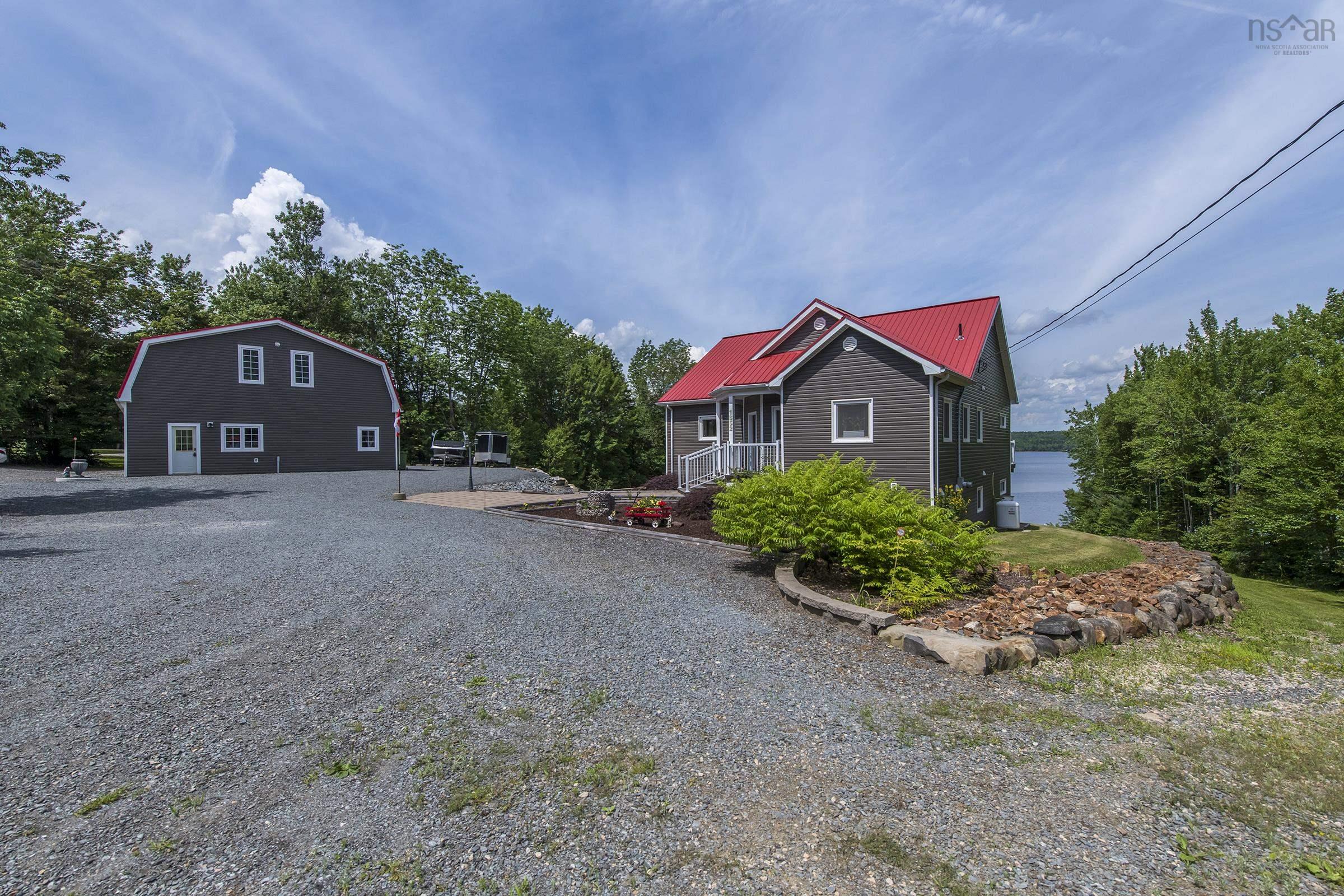$824,900.00: 1852 Cornwall Road, Middle New Cornwall