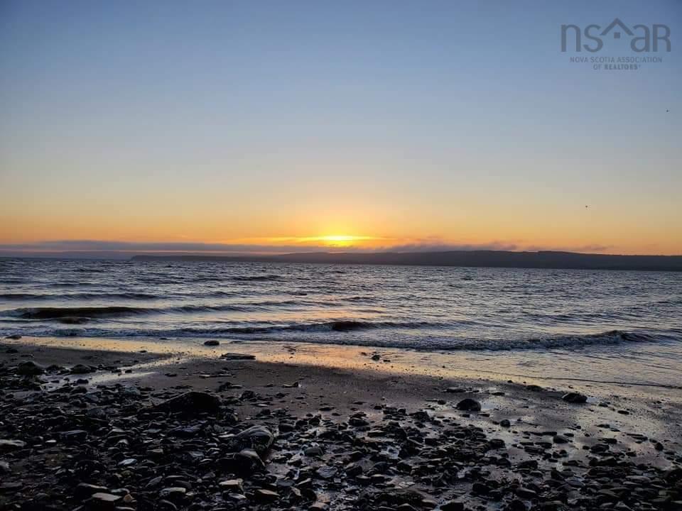 $376,000.00: 8865 & 8869 Highway 101, Brighton