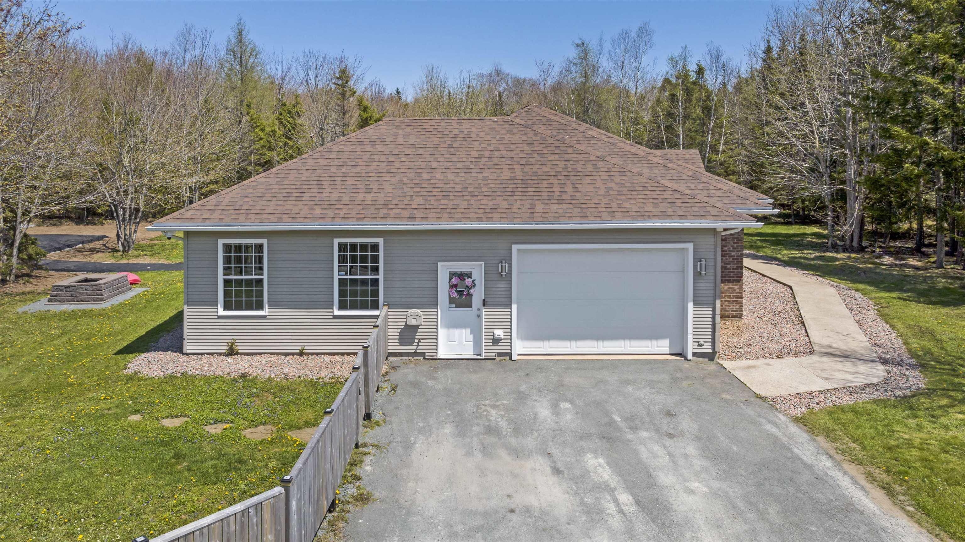 $1,375,000.00: 1415 Lucasville Road, Hammonds Plains