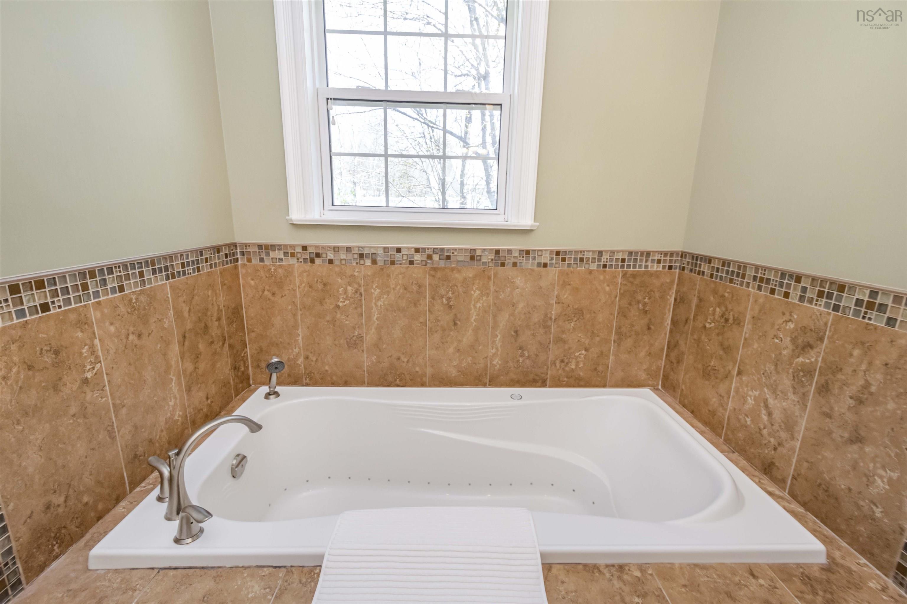 $1,375,000.00: 1415 Lucasville Road, Hammonds Plains