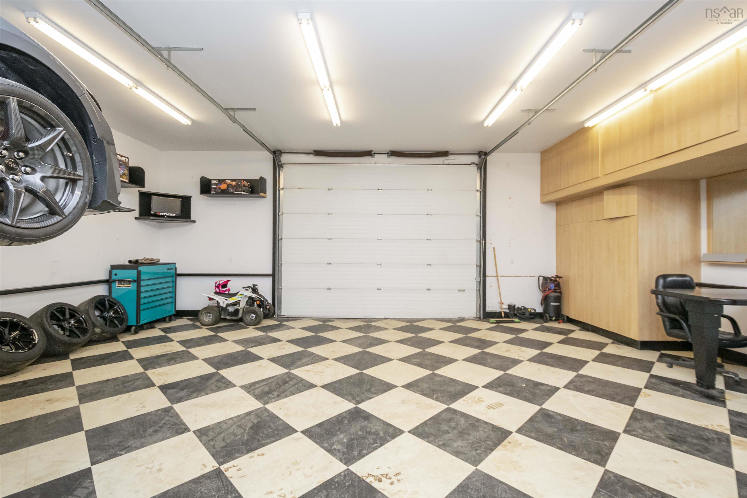 $1,375,000.00: 1415 Lucasville Road, Hammonds Plains