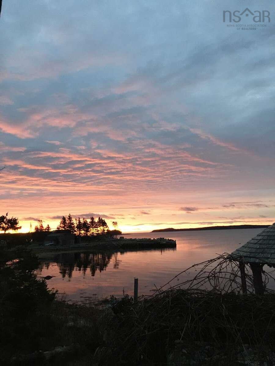 $99,900.00: 16331 Highway 7, Pleasant Harbour