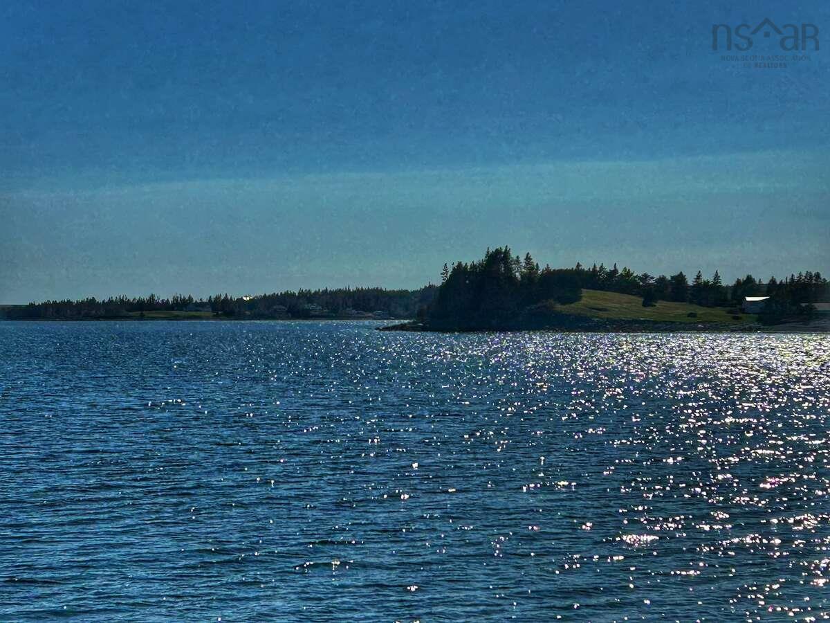$99,900.00: 16331 Highway 7, Pleasant Harbour
