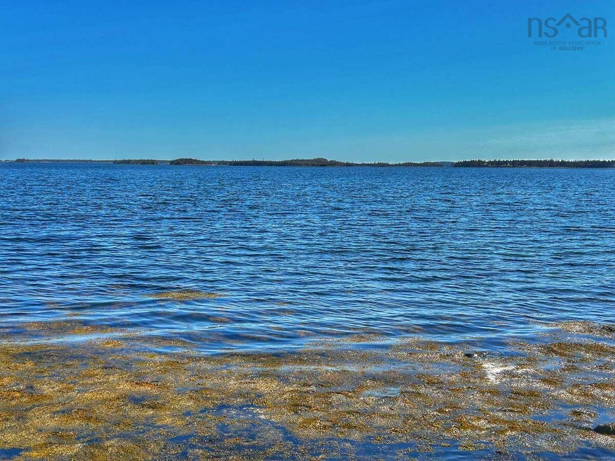 $99,900.00: 16331 Highway 7, Pleasant Harbour