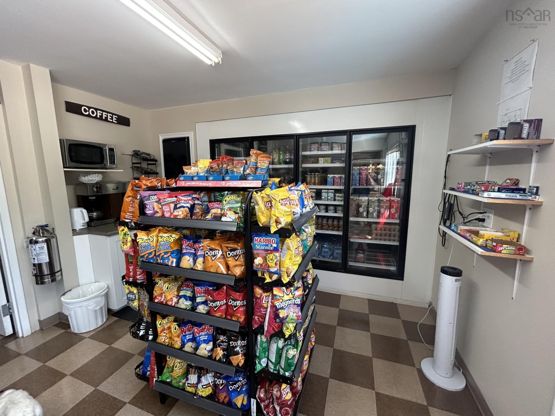 $699,999.00: 1223/1225/1227 East Dalhousie Road, East Dalhousie