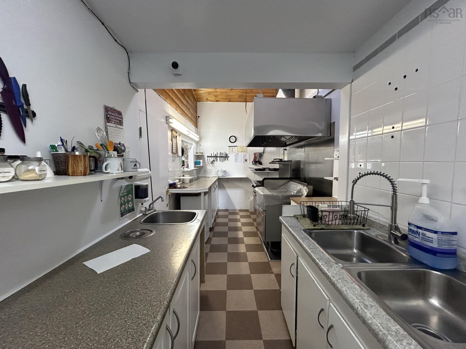 $699,999.00: 1223/1225/1227 East Dalhousie Road, East Dalhousie