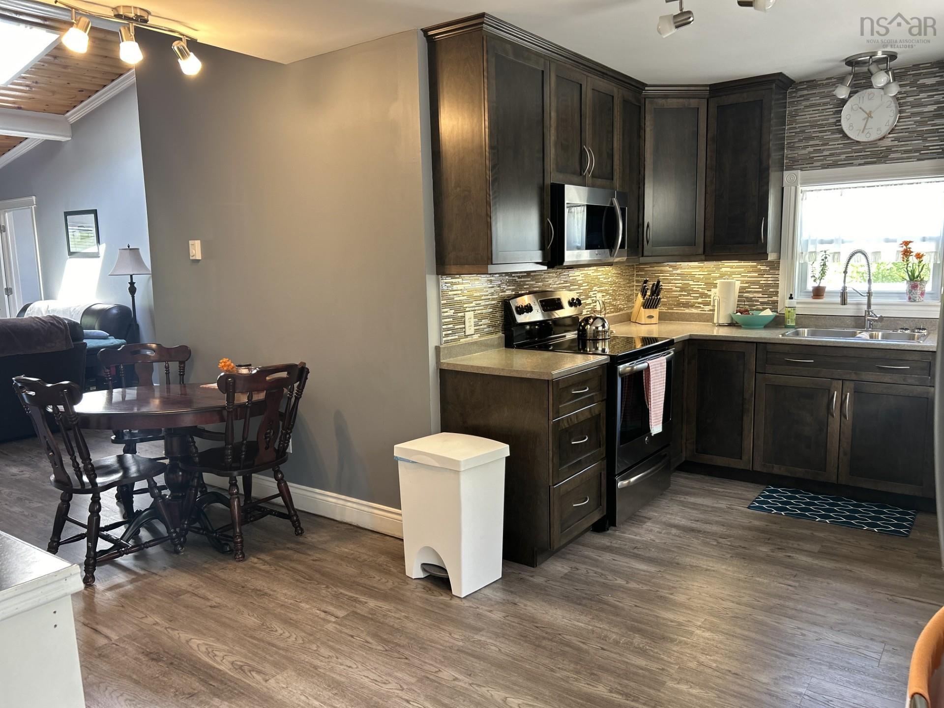 $699,999.00: 1223/1225/1227 East Dalhousie Road, East Dalhousie
