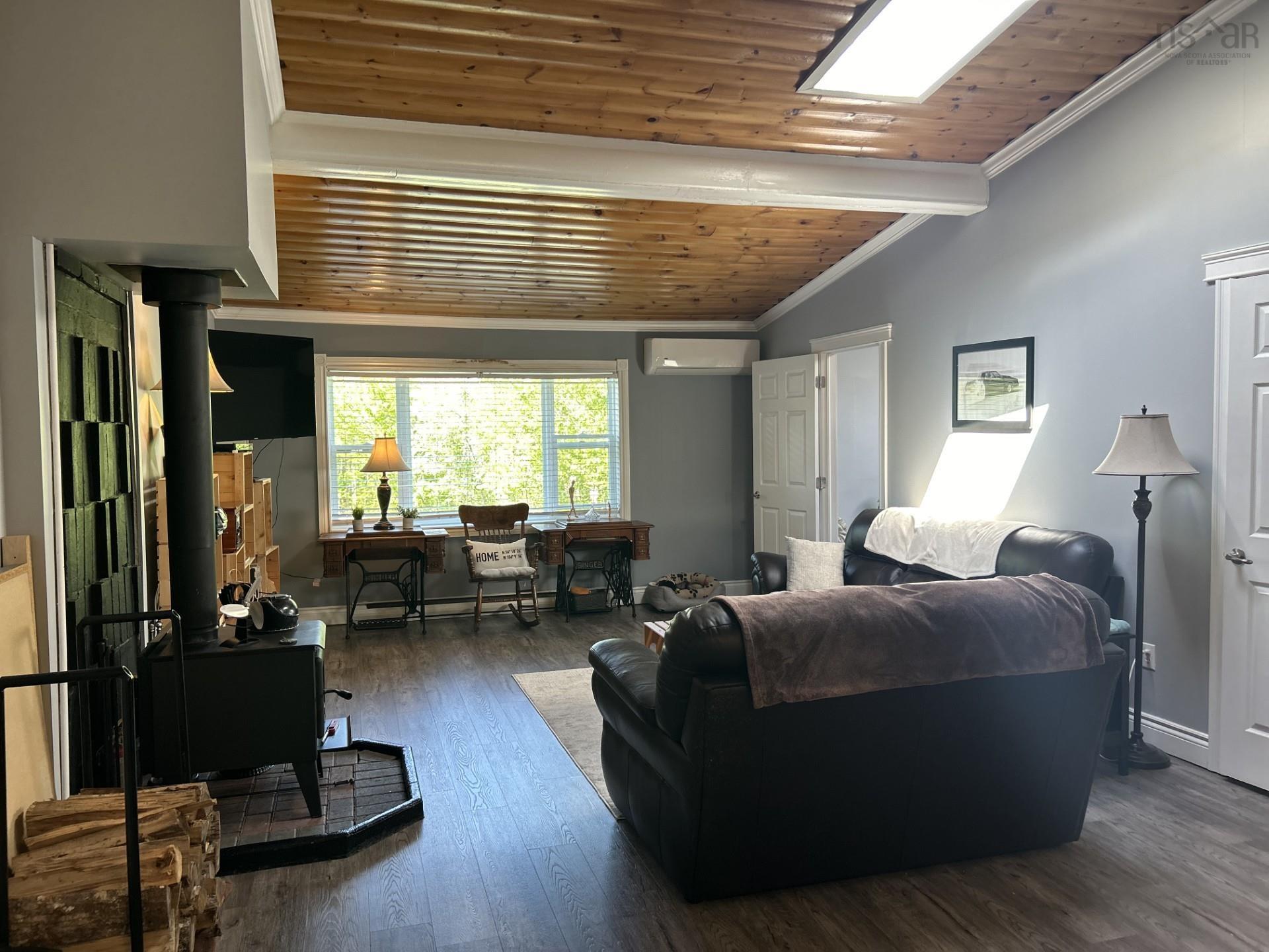 $699,999.00: 1223/1225/1227 East Dalhousie Road, East Dalhousie