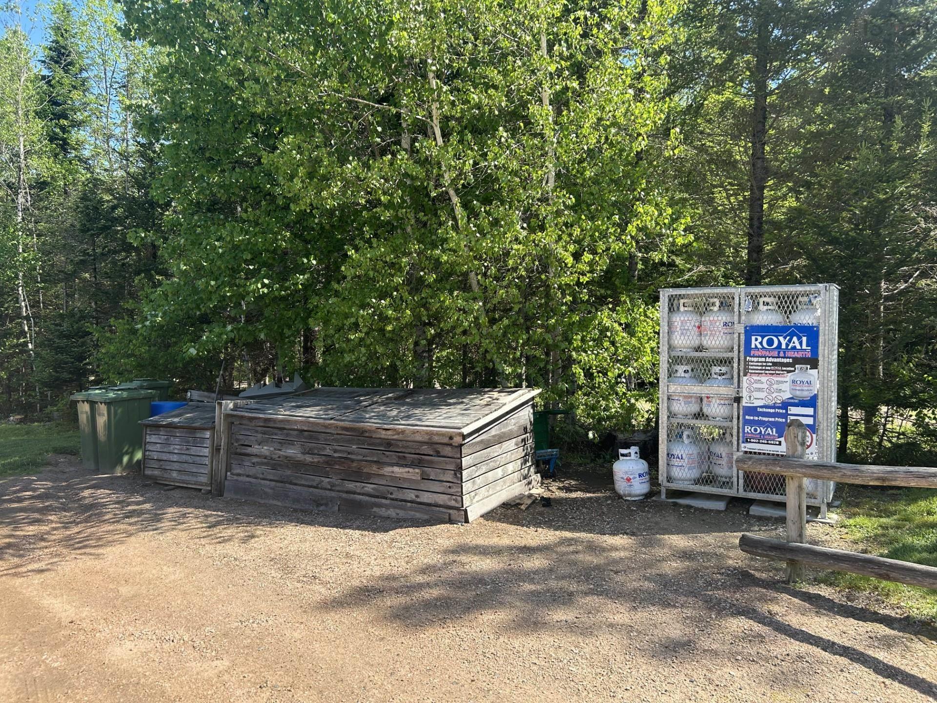 $699,999.00: 1223/1225/1227 East Dalhousie Road, East Dalhousie