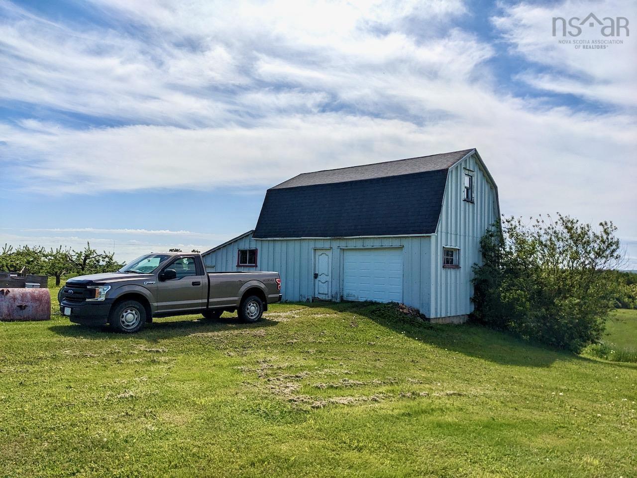 $649,000.00: 5122 Highway 221, Grafton