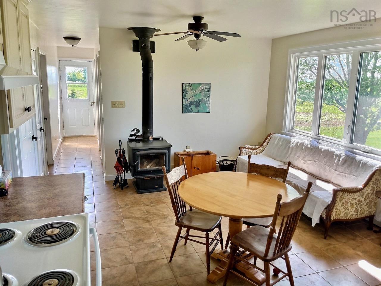 $649,000.00: 5122 Highway 221, Grafton