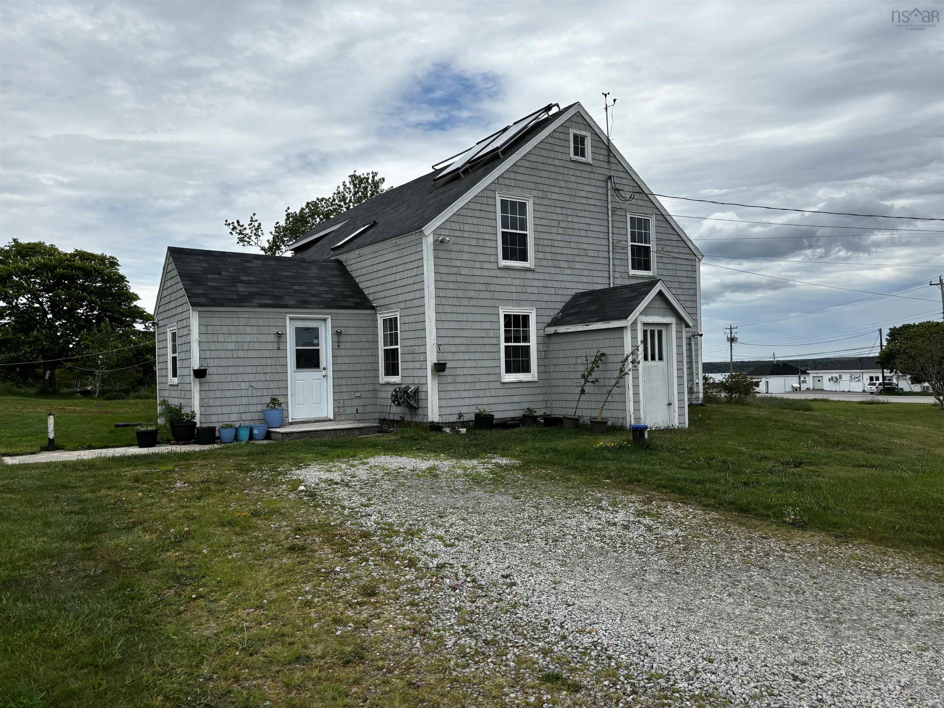 $210,000.00: 712 Highway 335, West Pubnico