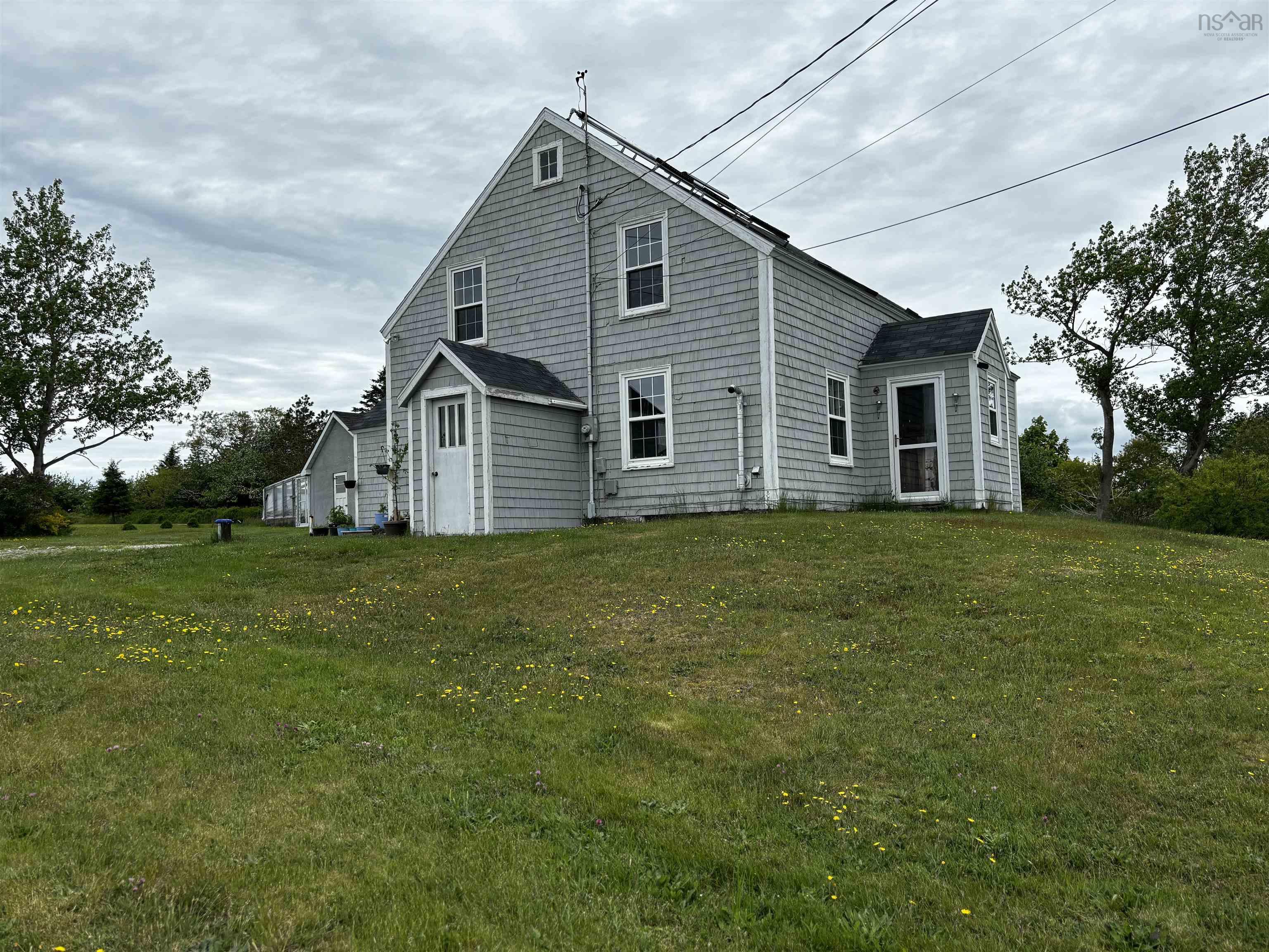 $210,000.00: 712 Highway 335, West Pubnico
