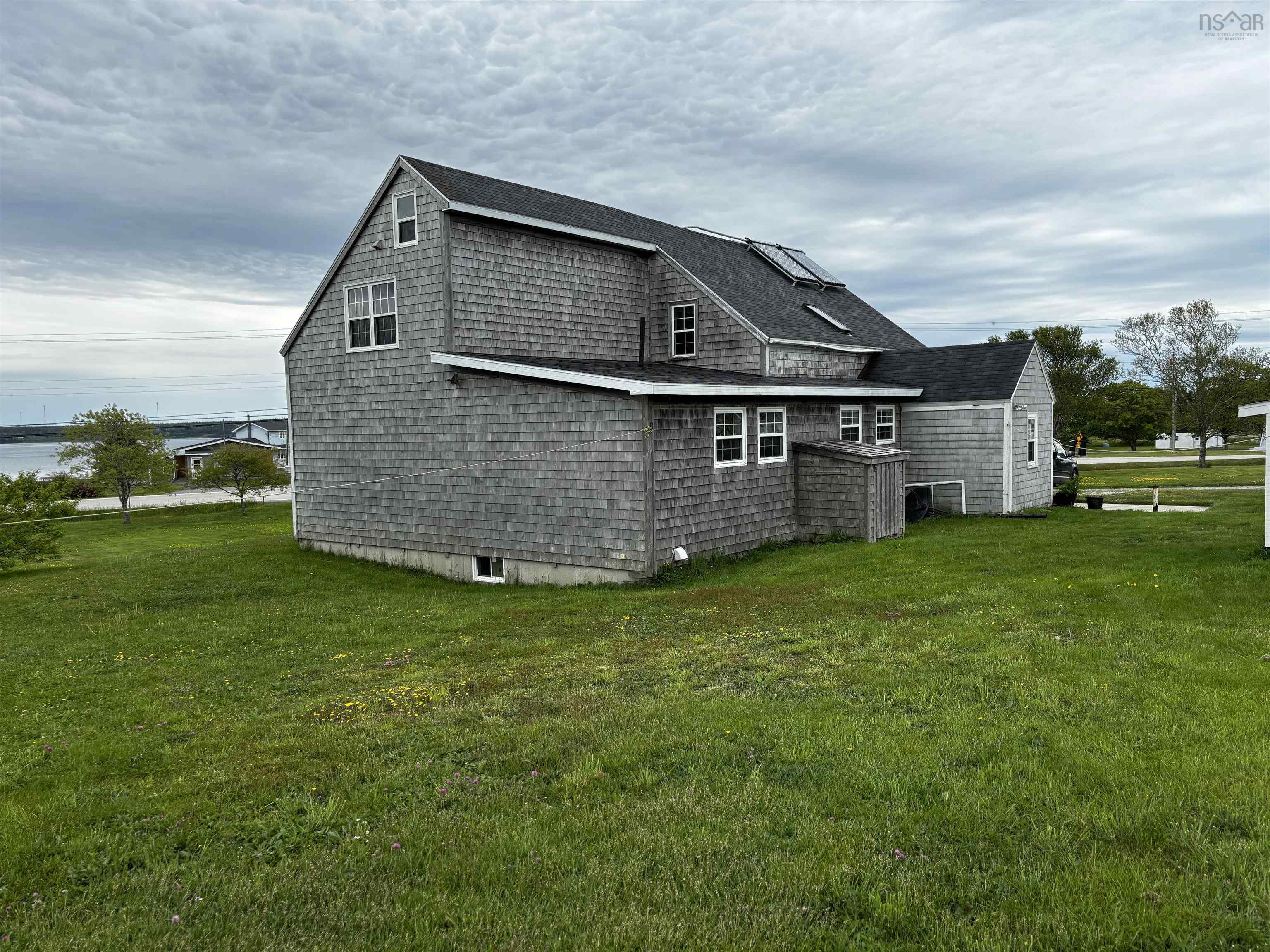 $210,000.00: 712 Highway 335, West Pubnico