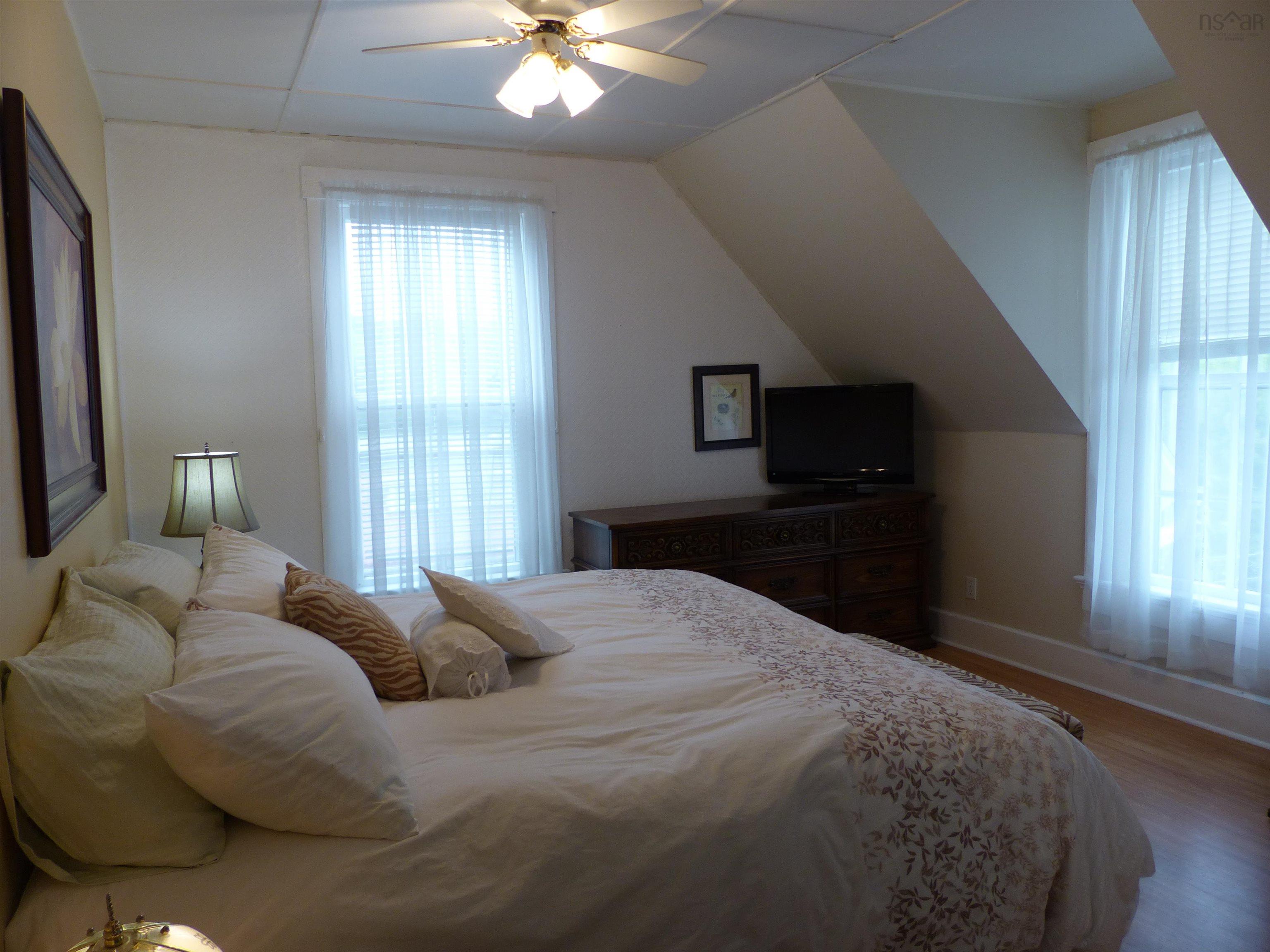 $887,500.00: 147 King Street, Bridgewater