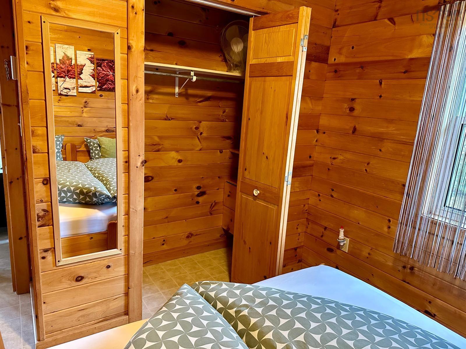$196,000.00: 34 Eagle Valley Road, Upper Fox Island