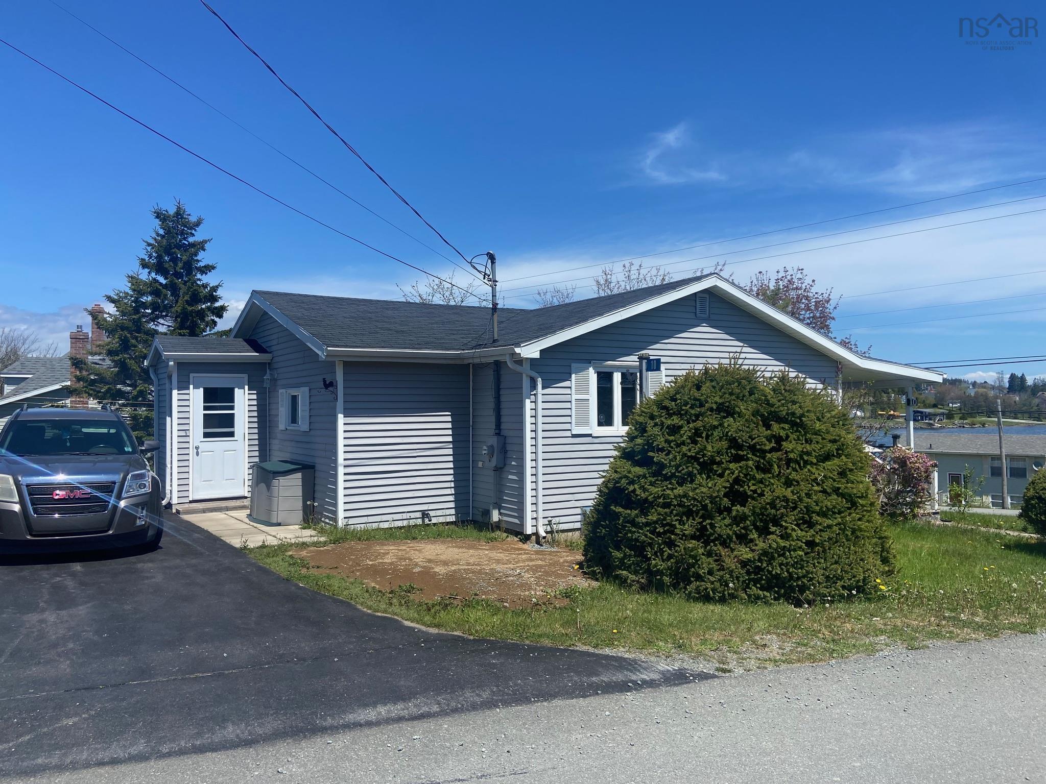 $269,000.00: 10 Lakeview Drive, St. Peter