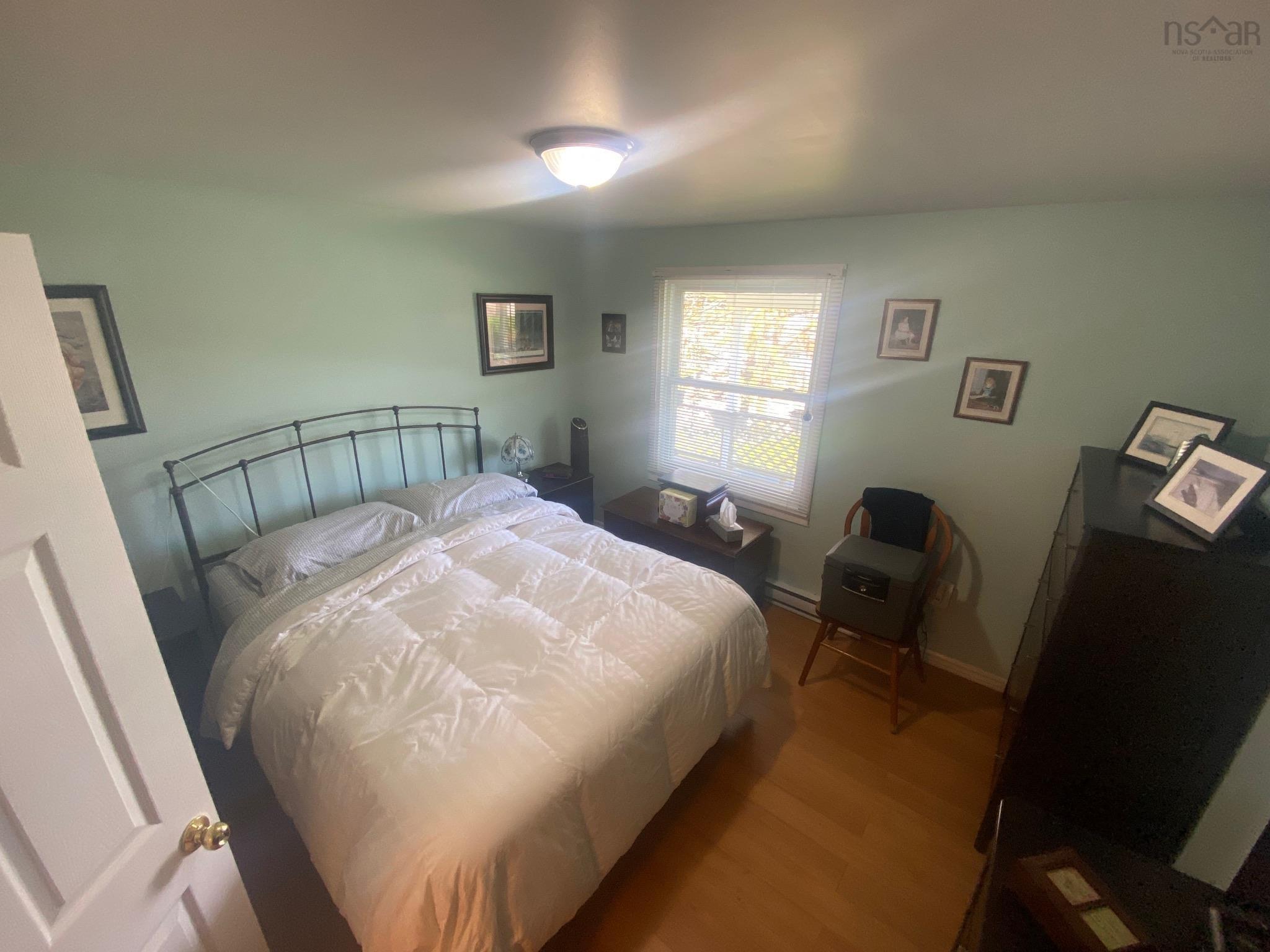 $269,000.00: 10 Lakeview Drive, St. Peter