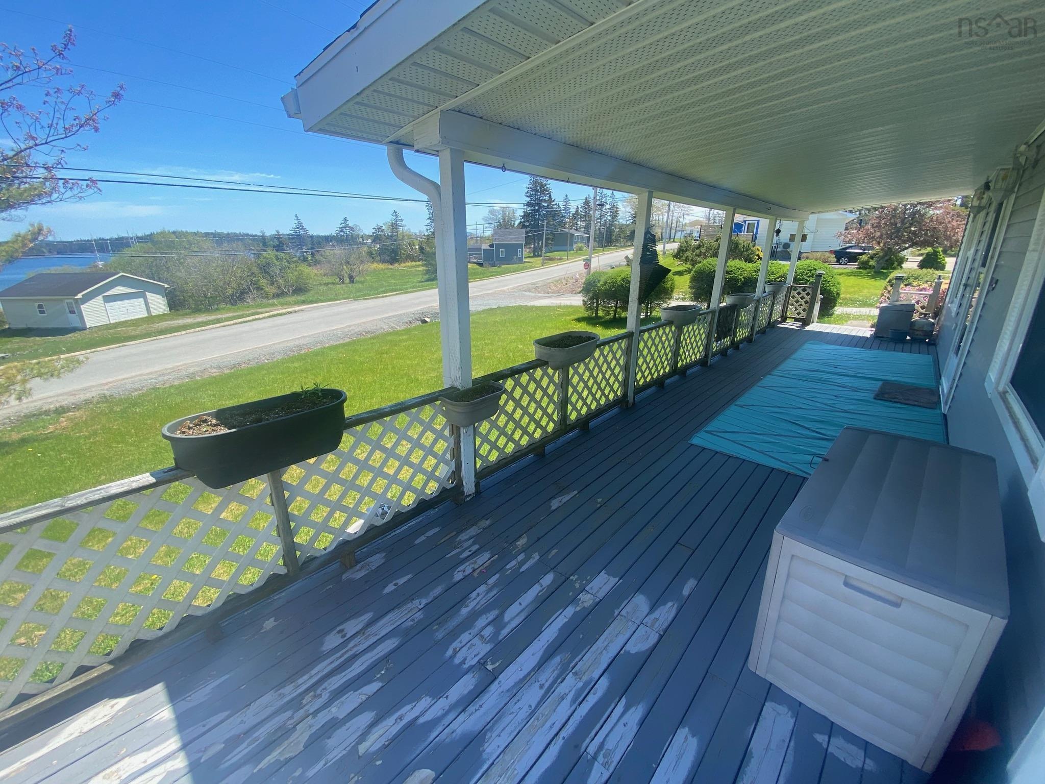 $269,000.00: 10 Lakeview Drive, St. Peter