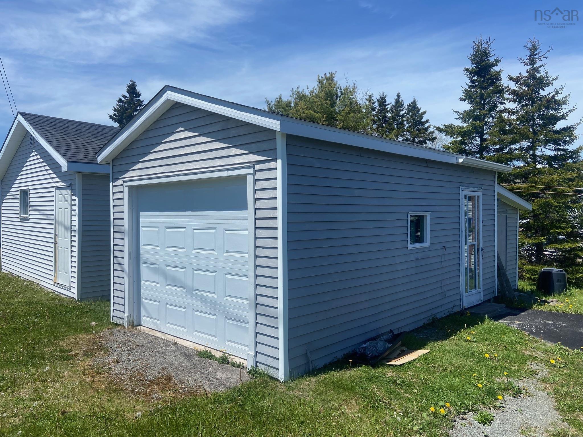$269,000.00: 10 Lakeview Drive, St. Peter
