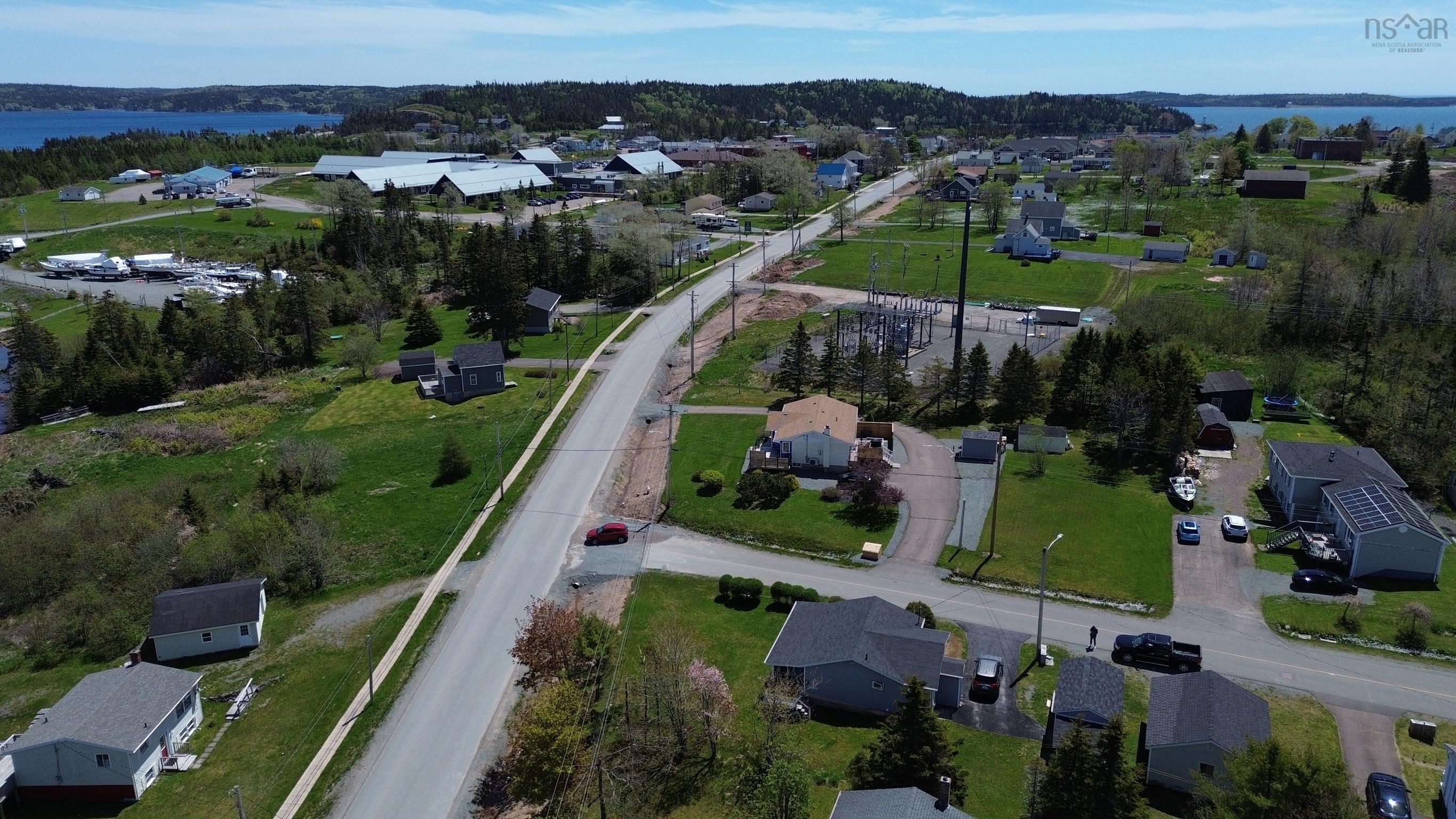$269,000.00: 10 Lakeview Drive, St. Peter