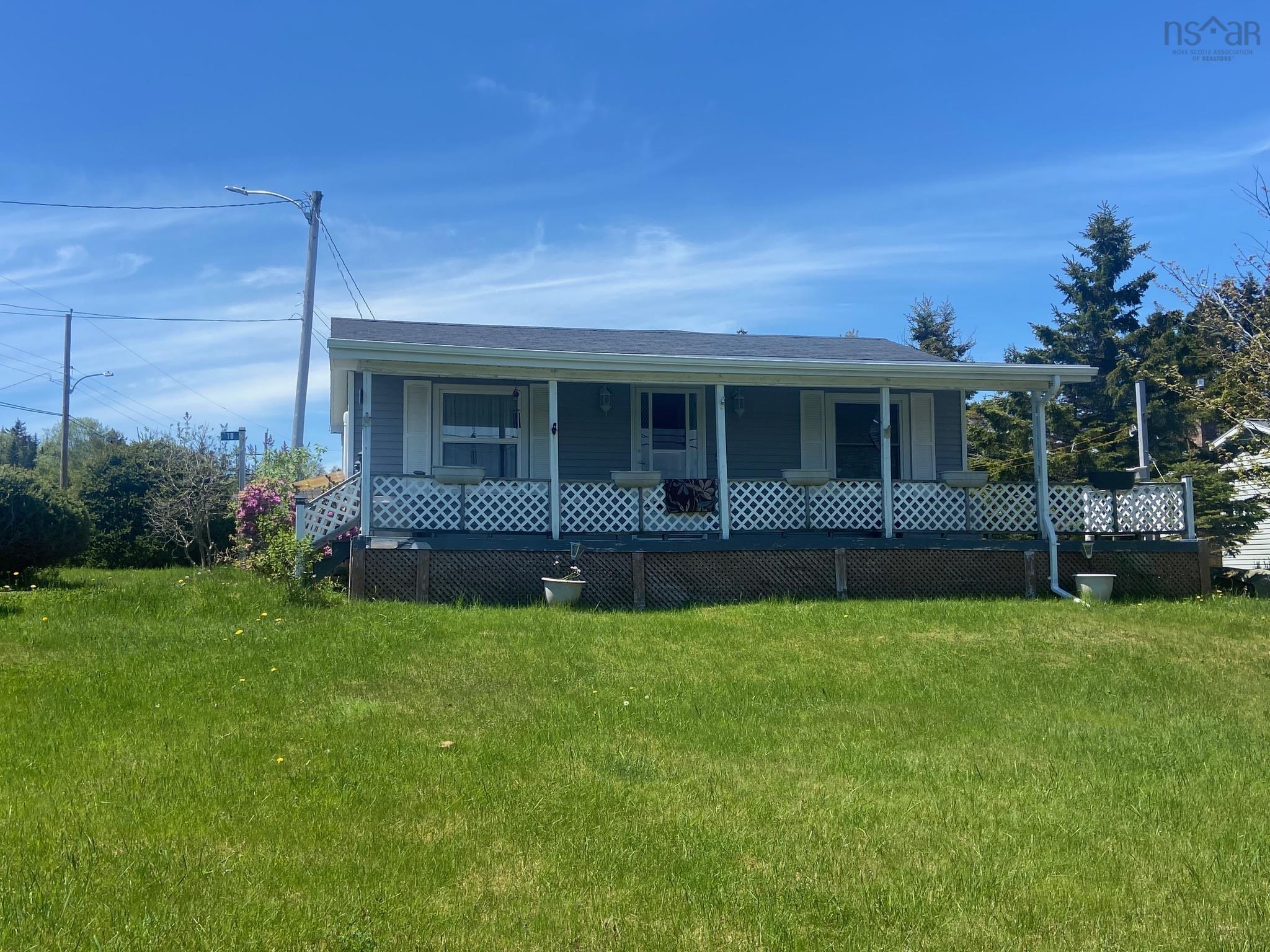 $269,000.00: 10 Lakeview Drive, St. Peter