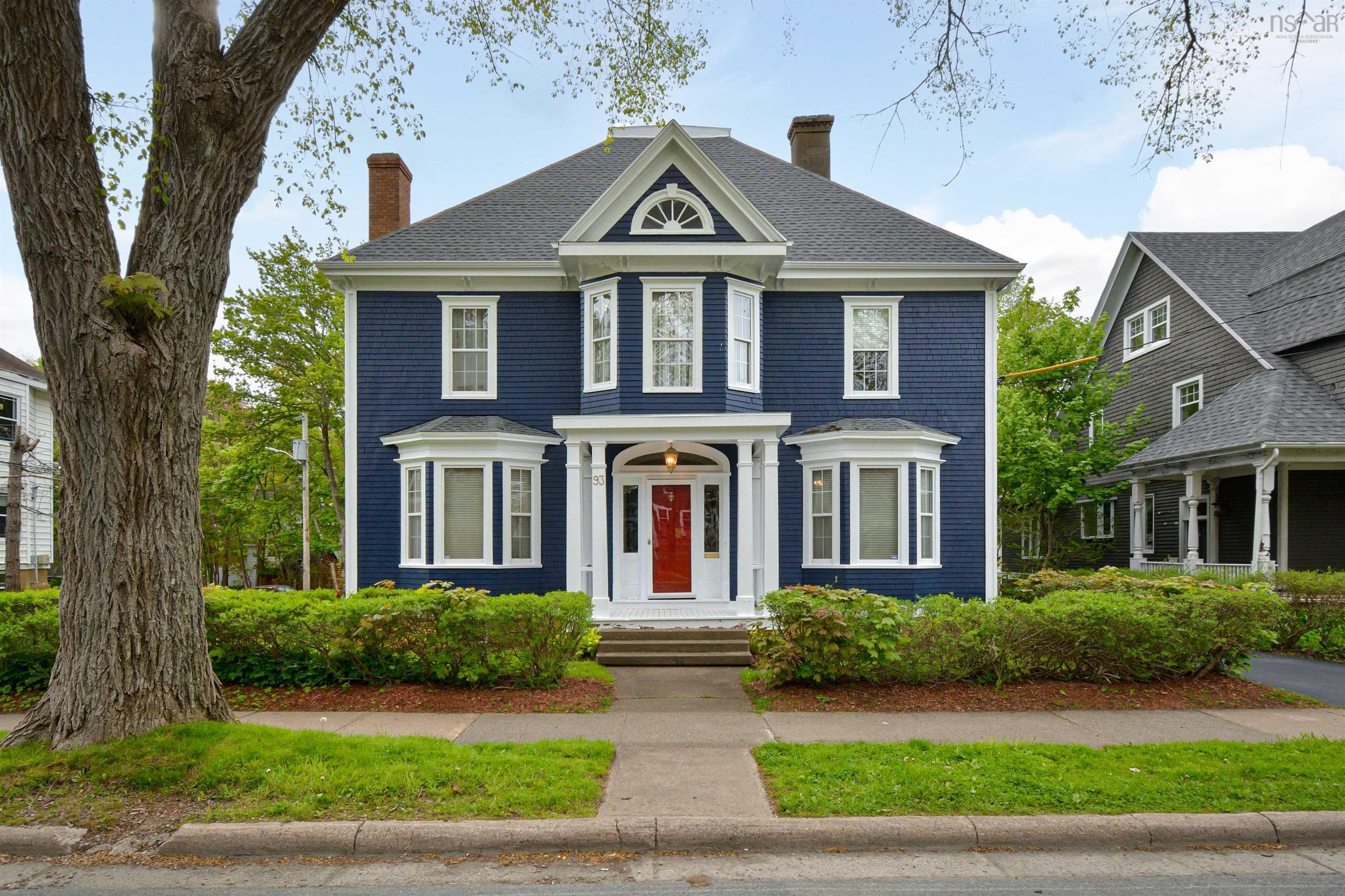 93 Whitney Avenue 
