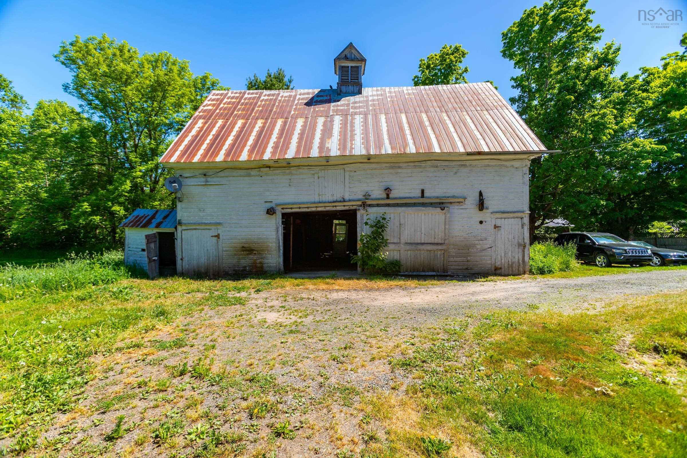 1851 Highway 201 