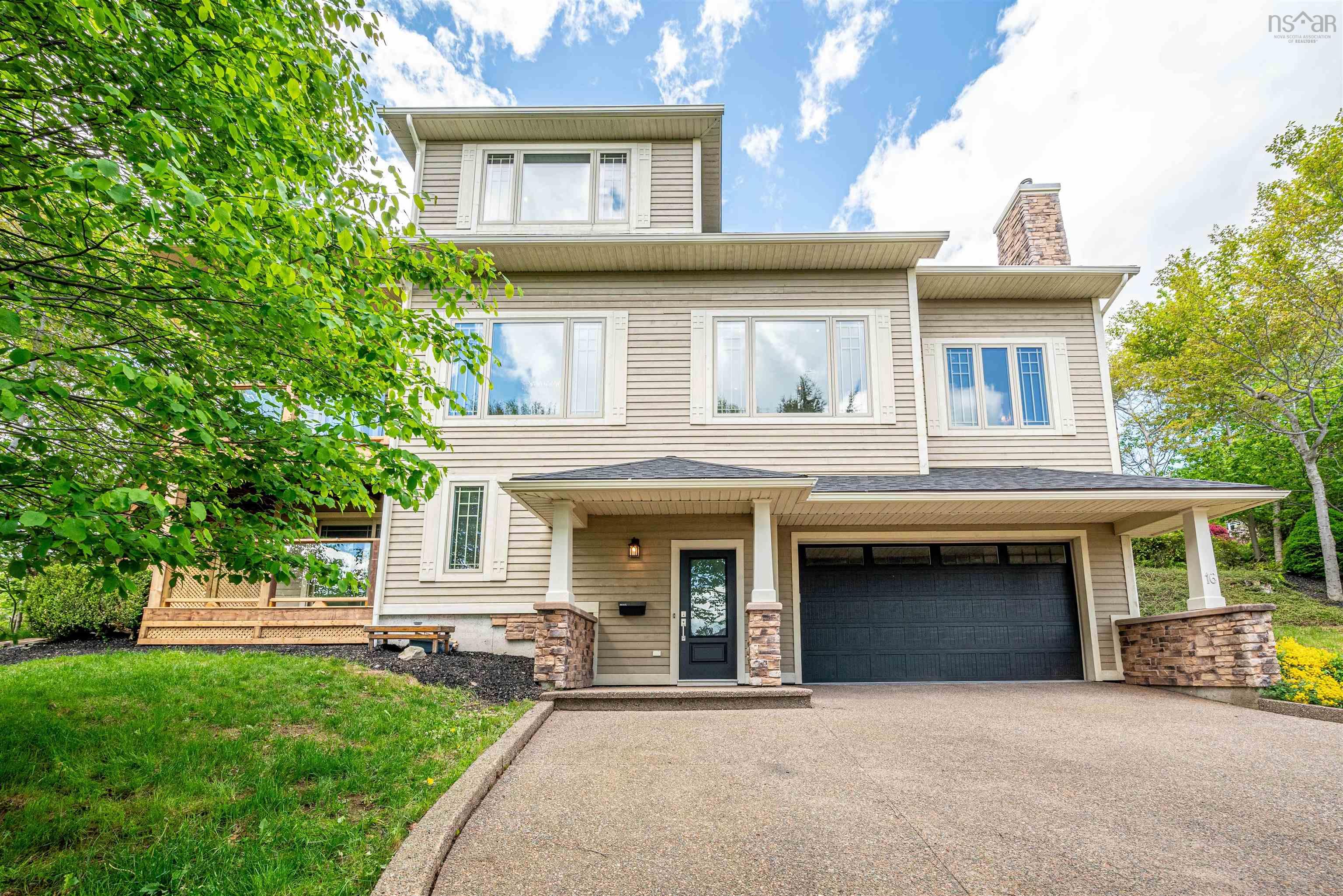 16 Cresthaven Drive, Halifax, NS (MLS® 202412954)