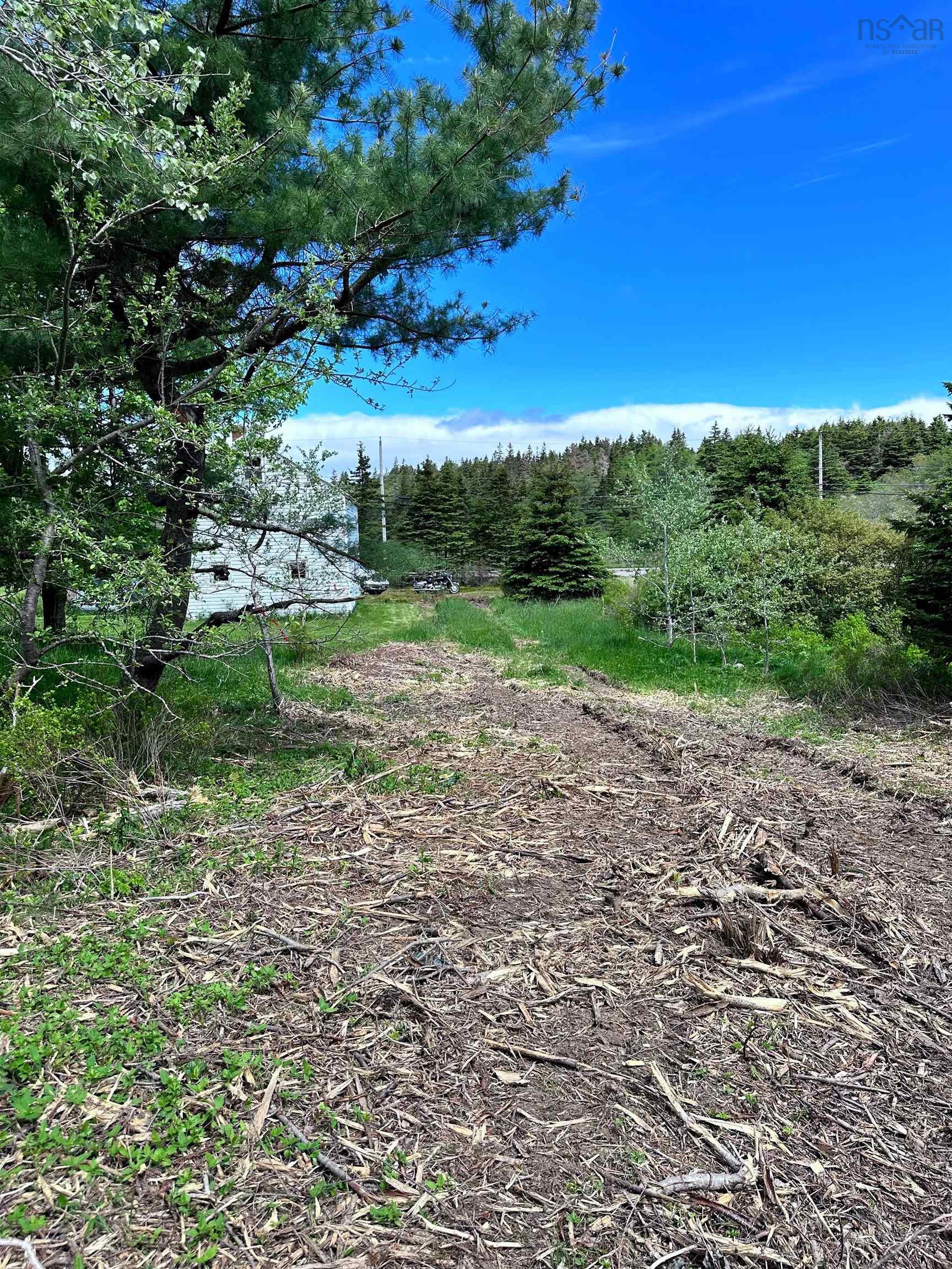$75,900.00: Highway 16, Hazel Hill