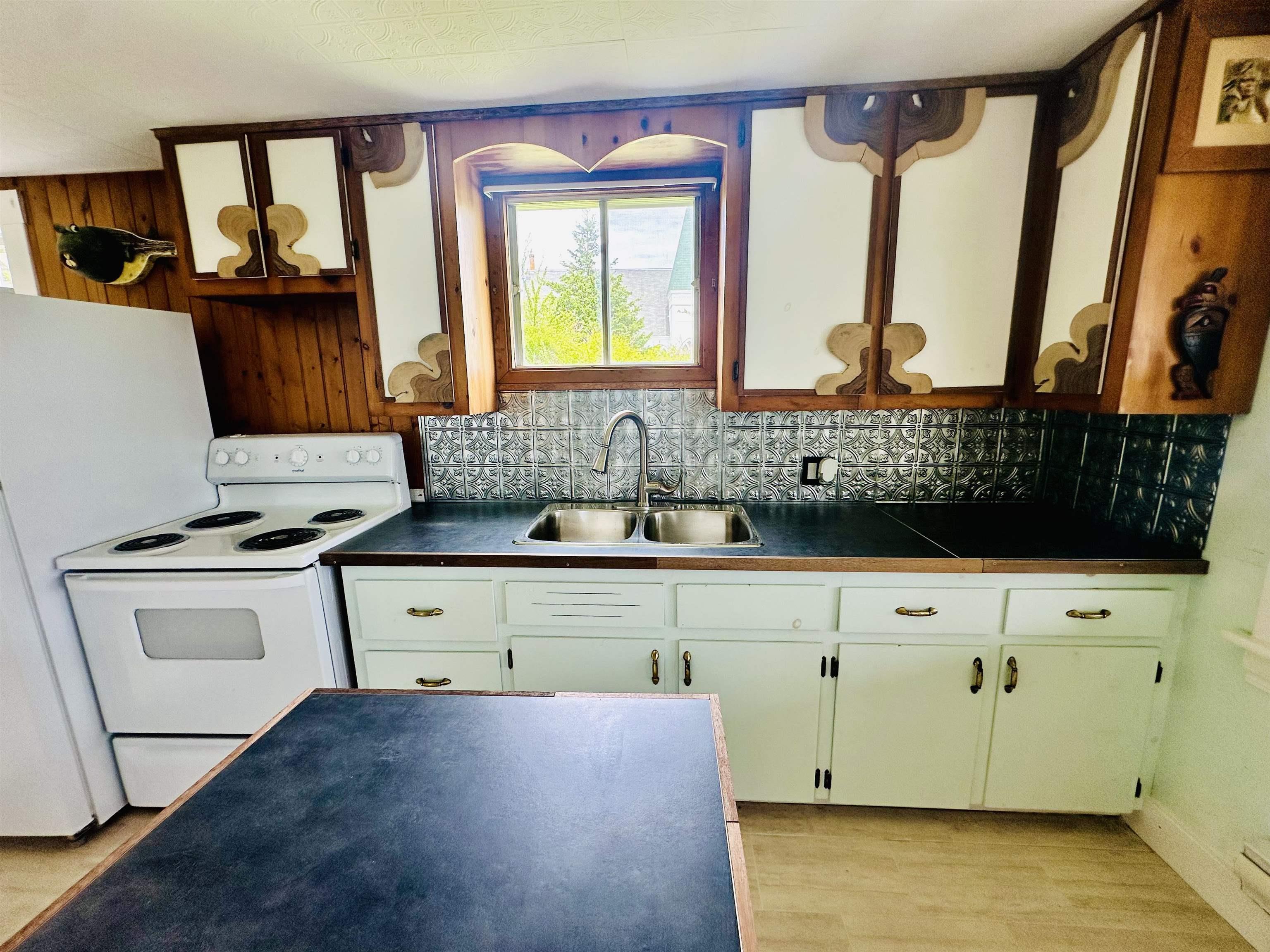 $259,000.00: 2450 West Sable Road, Little Harbour