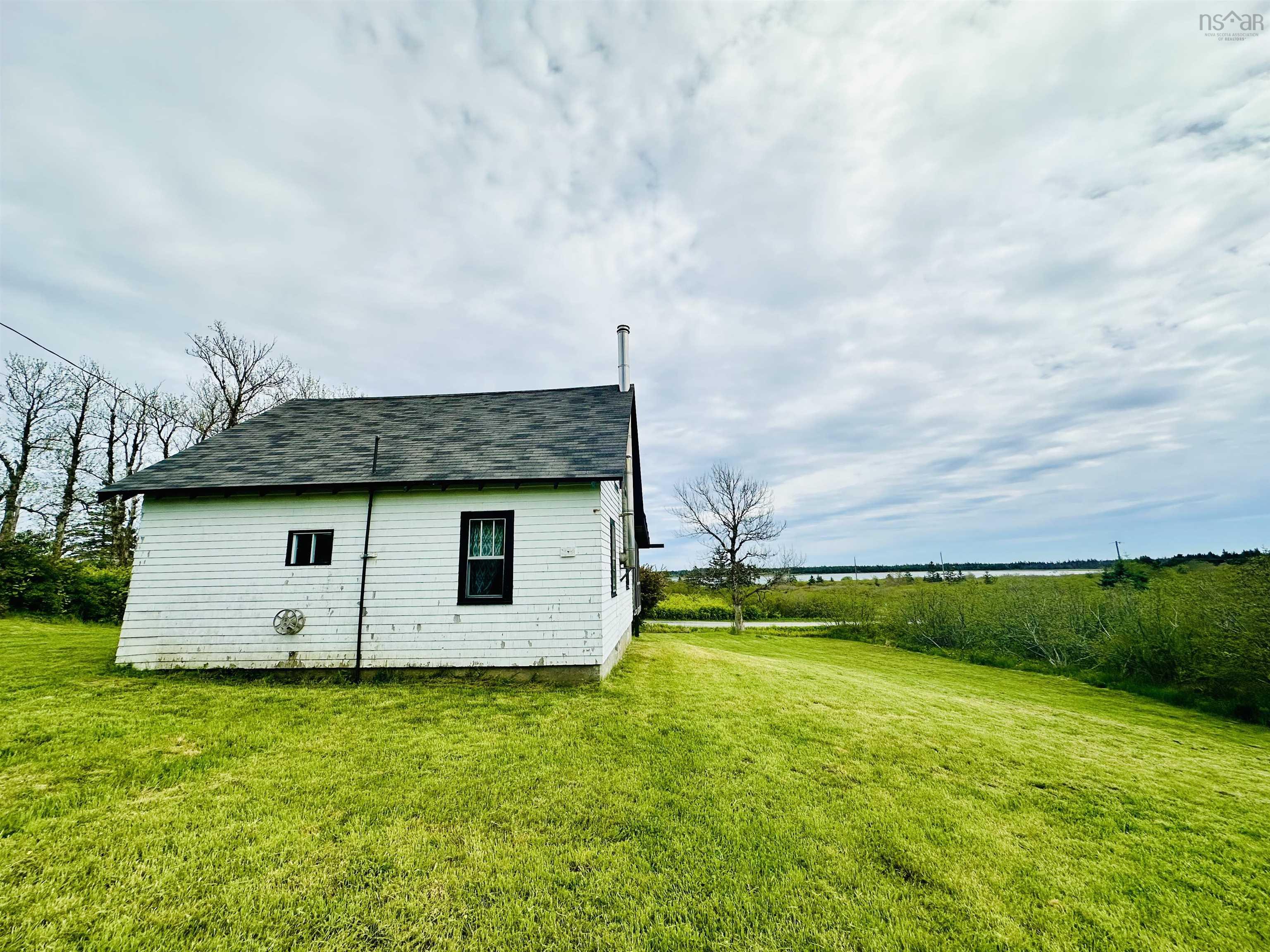 $259,000.00: 2450 West Sable Road, Little Harbour