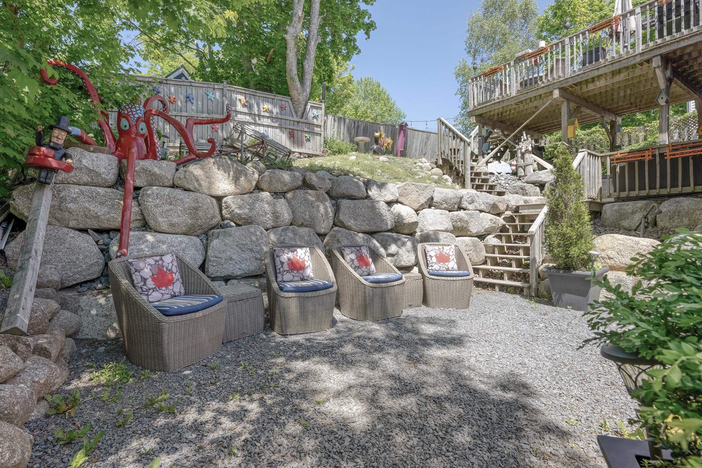 $749,000.00: 145 Lincoln Street, Lunenburg