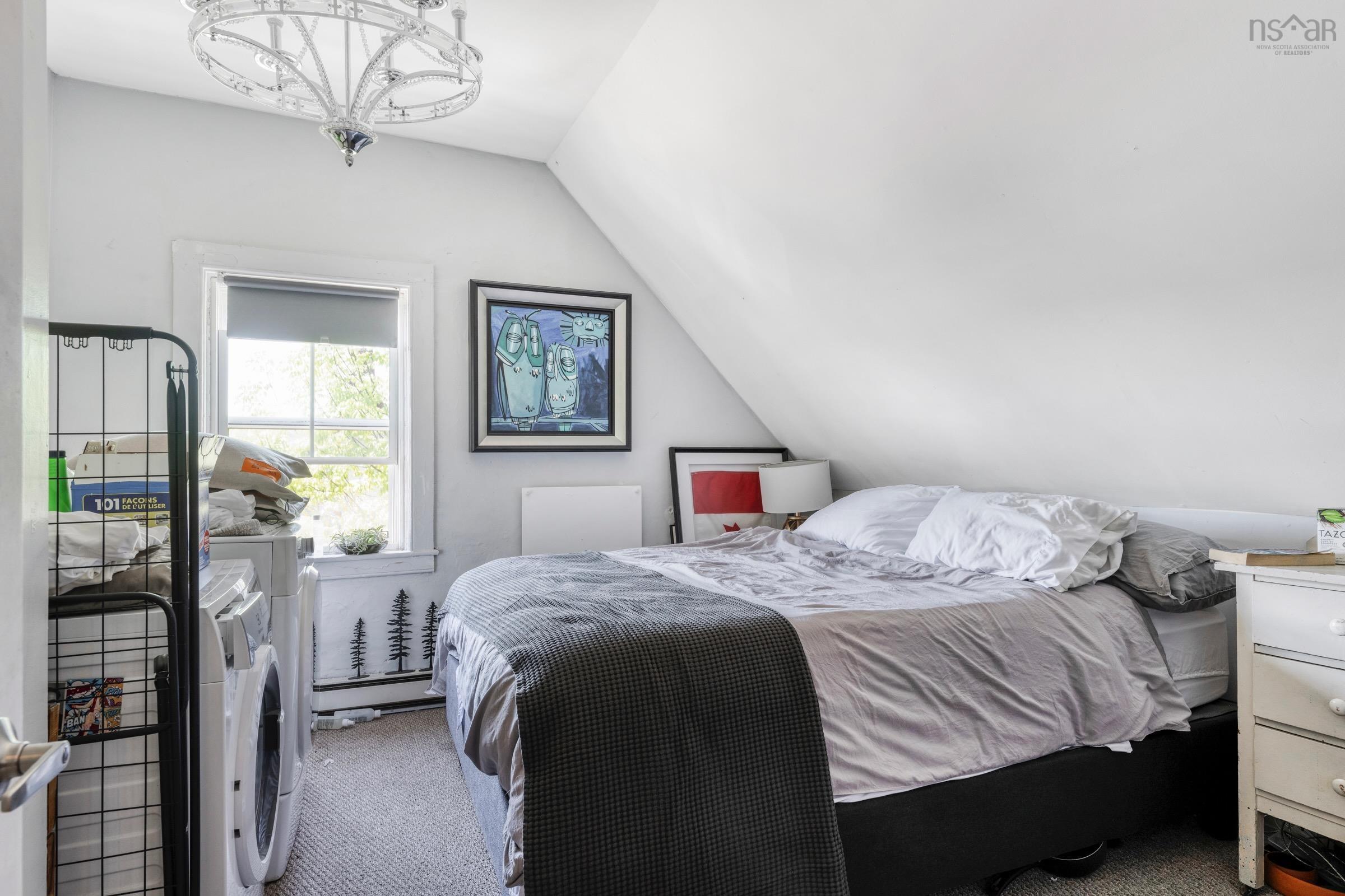 $749,000.00: 145 Lincoln Street, Lunenburg