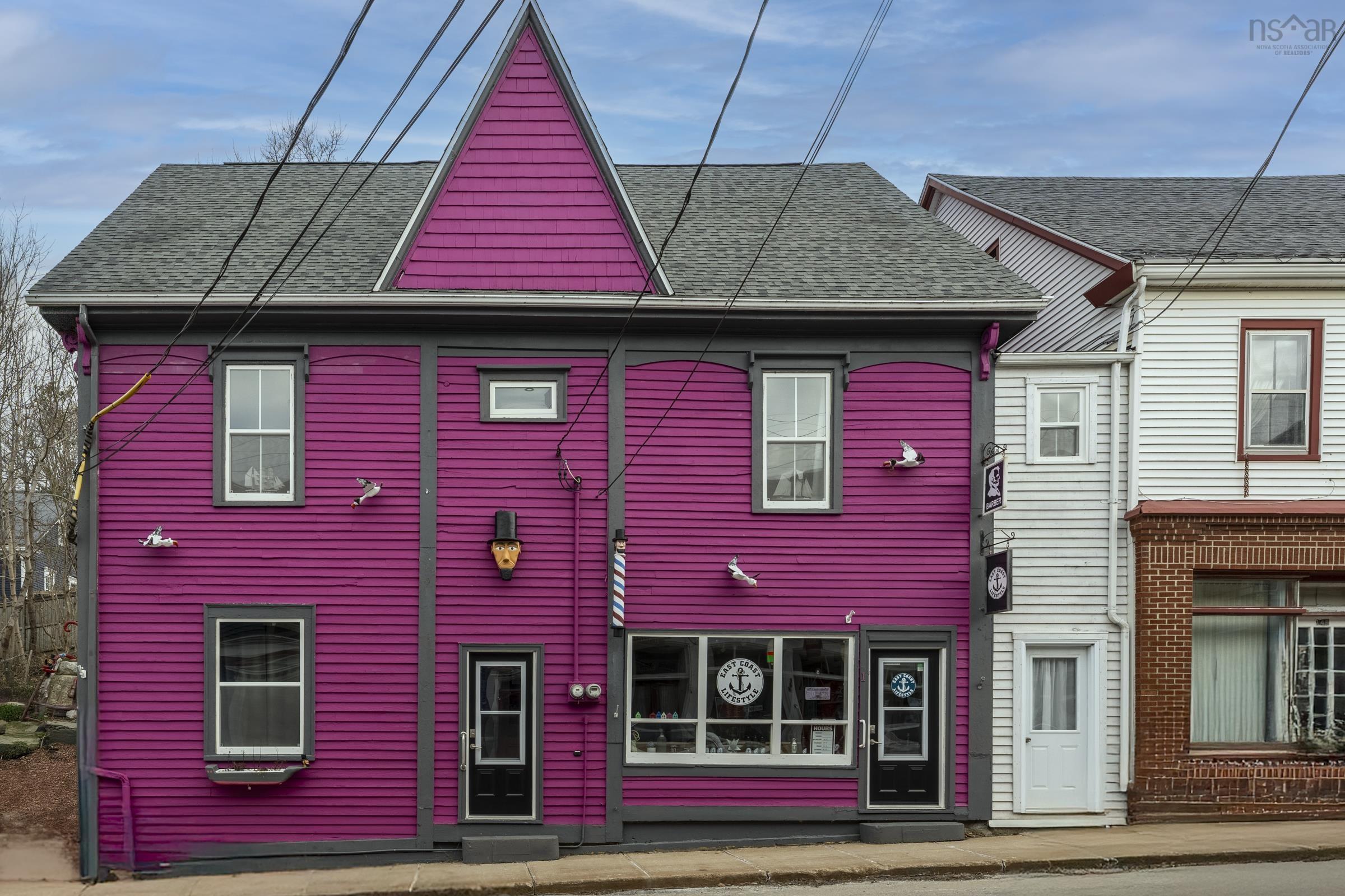 $839,000.00: 145 Lincoln Street, Lunenburg