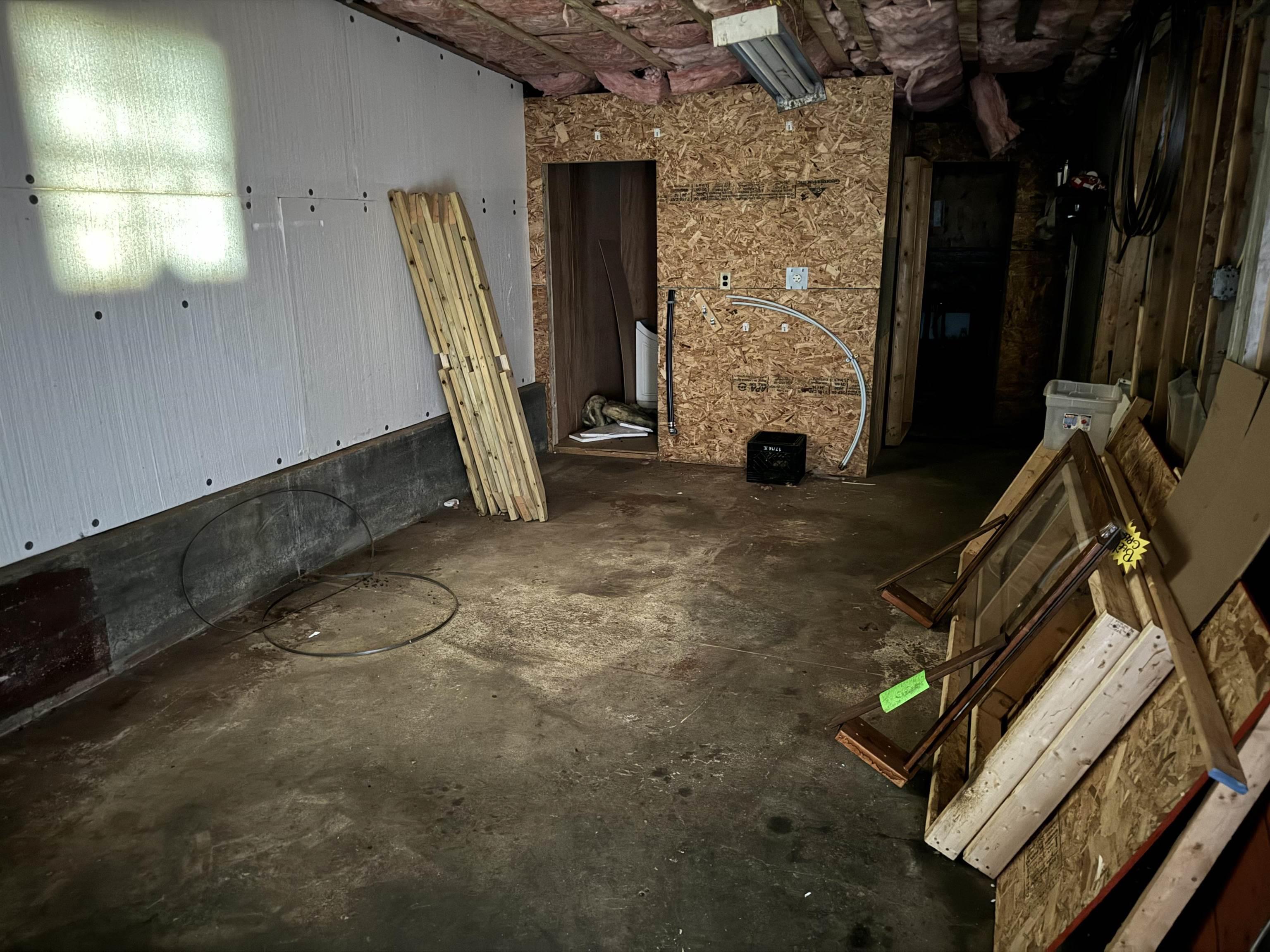 $93,000.00: 10108 Highway 1, Marshalltown