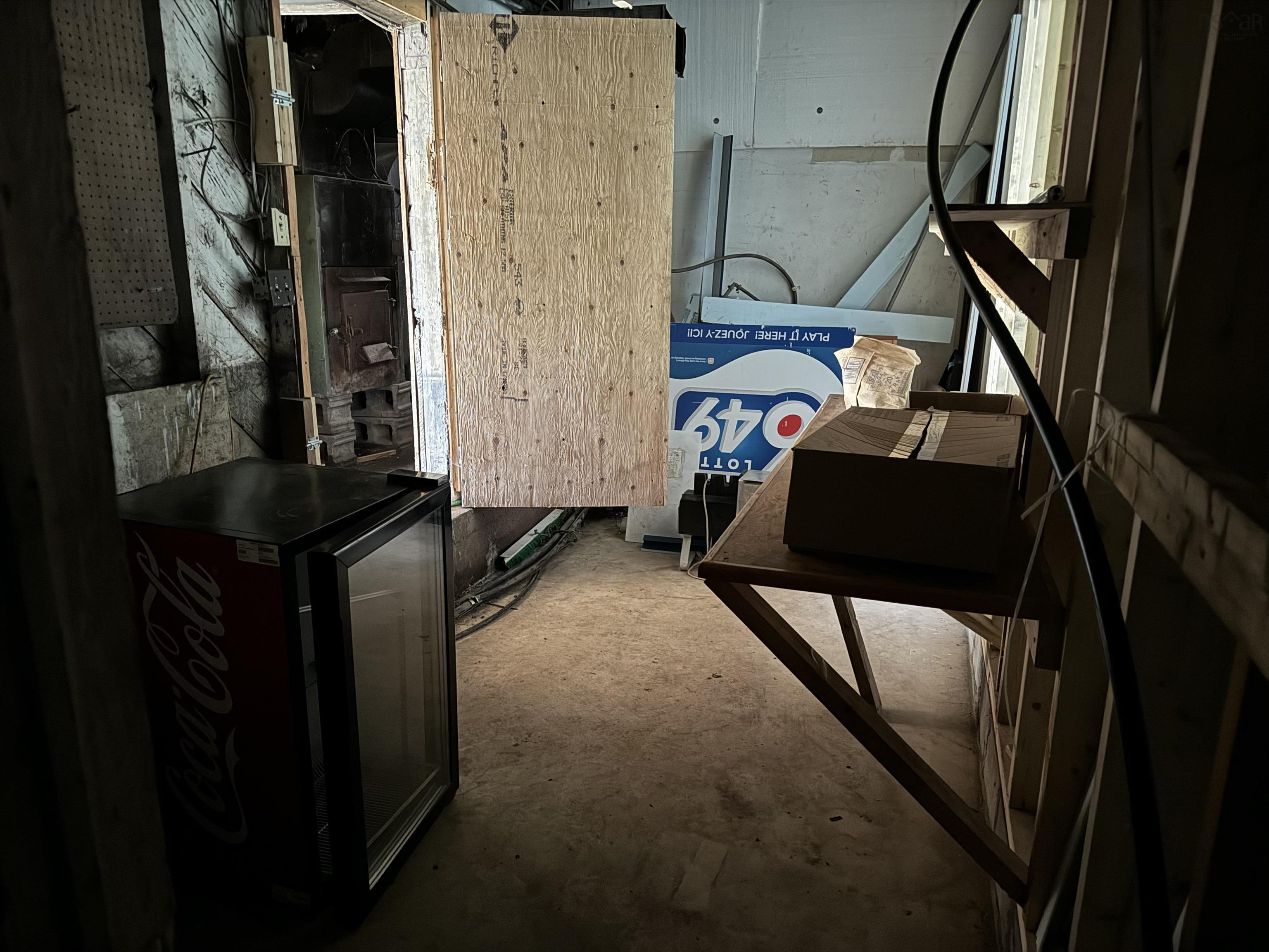$93,000.00: 10108 Highway 1, Marshalltown
